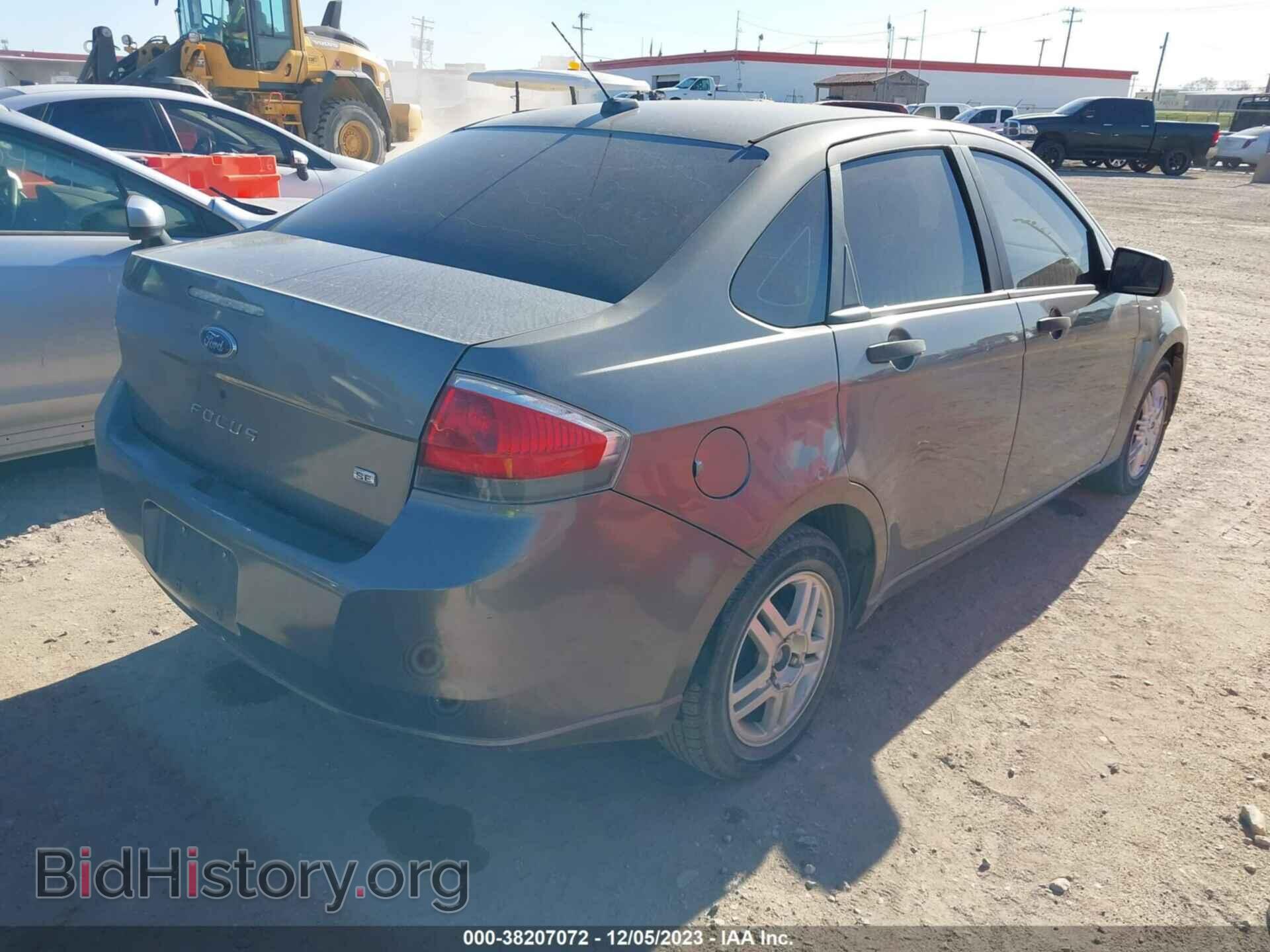 2009 FORD FOCUS - VIN: 1FAHP35N09W102743 - Photo 4