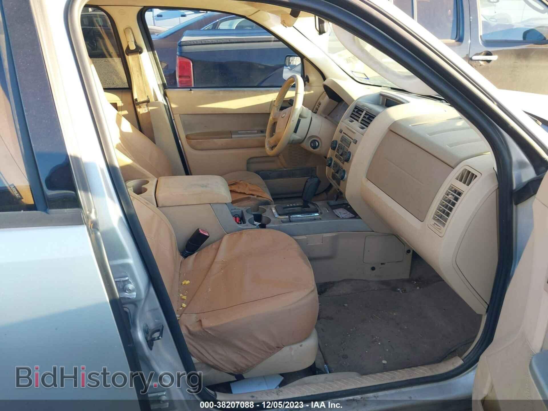 2010 FORD ESCAPE - VIN: 1FMCU0DG1AKB75593 - Фото 5