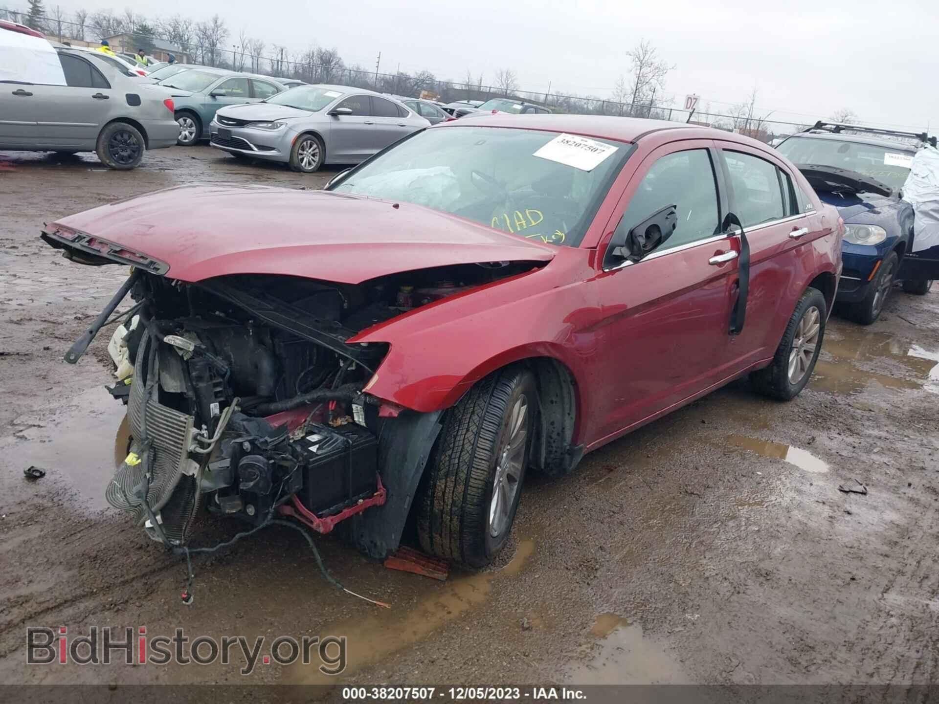 2014 CHRYSLER 200 - VIN: 1C3CCBCG1EN192276 - Фото 2