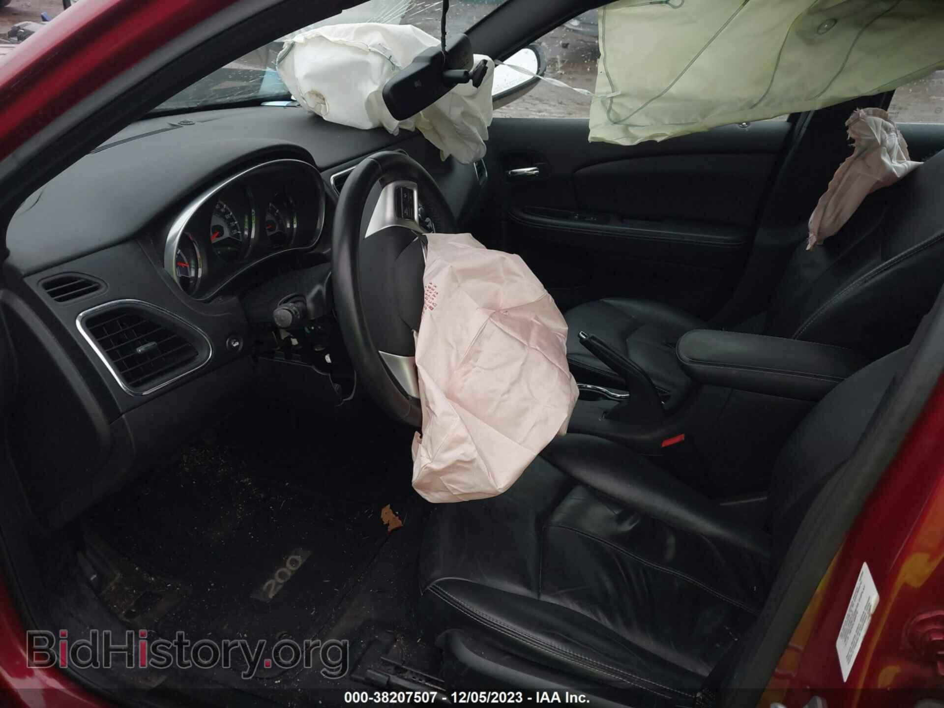 2014 CHRYSLER 200 - VIN: 1C3CCBCG1EN192276 - Фото 5