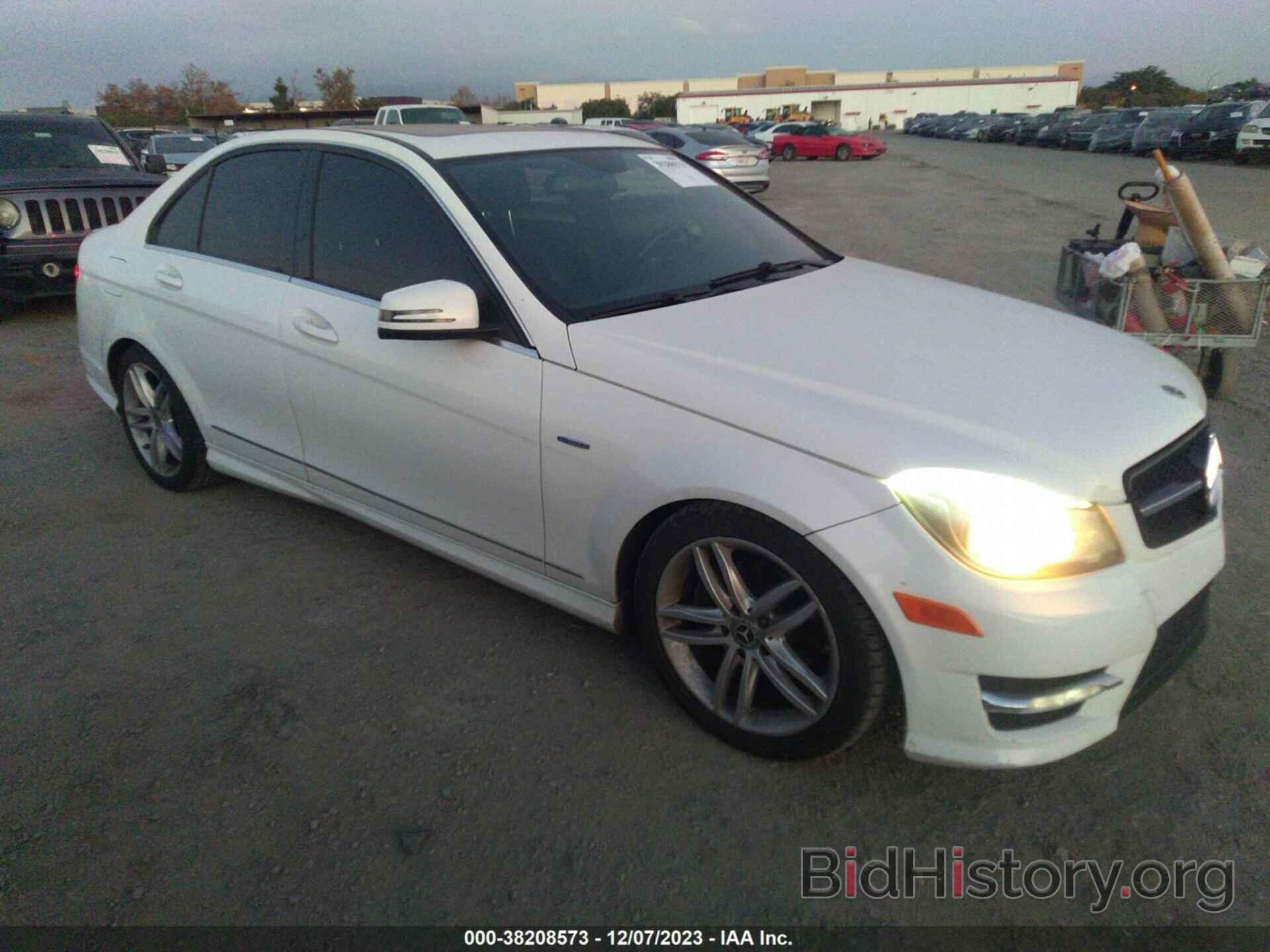 Photo WDDGF4HB4CR200606 - MERCEDES-BENZ C 250 2012