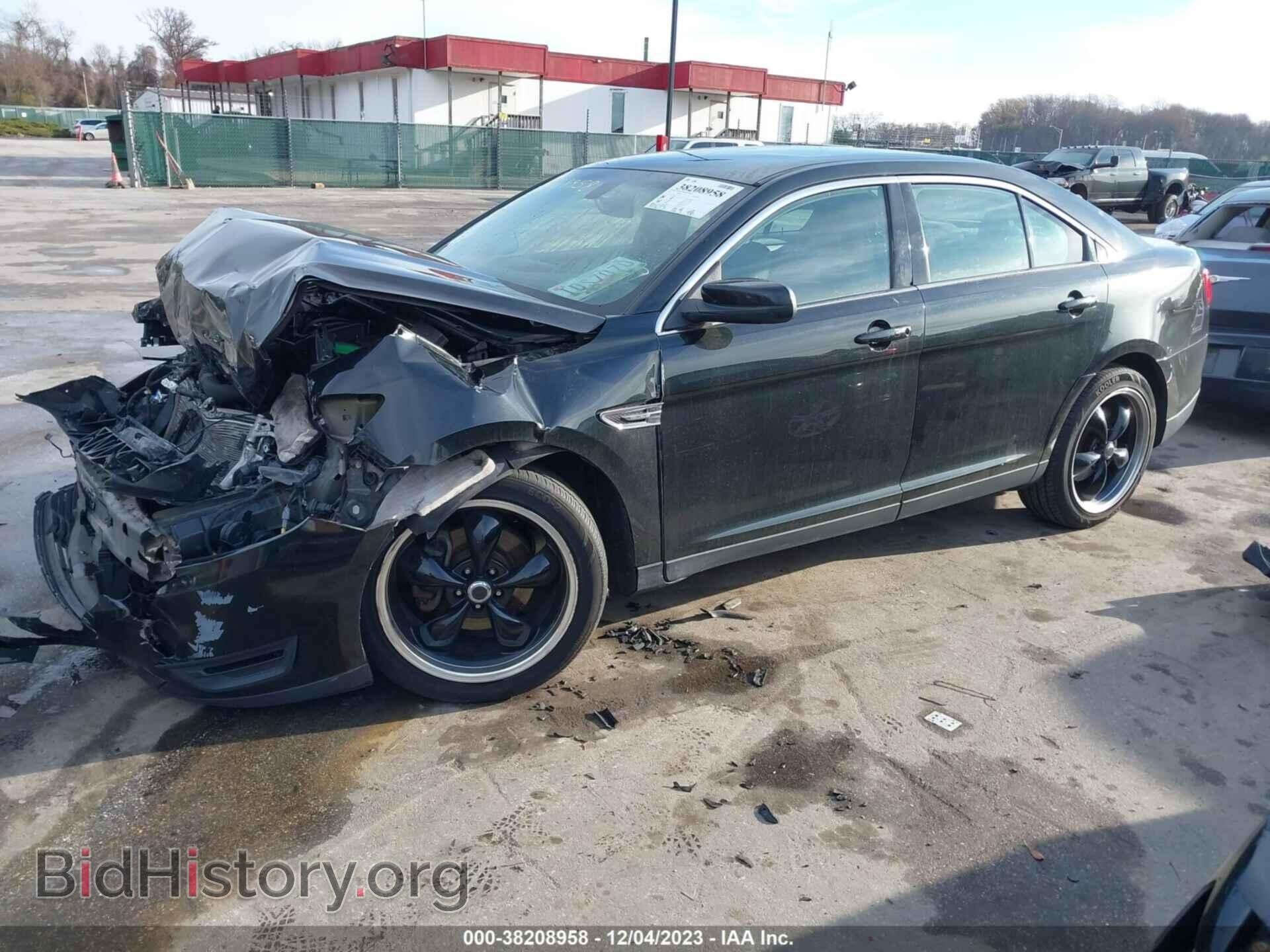 2015 FORD TAURUS - VIN: 1FAHP2E82FG132210 - Photo 2