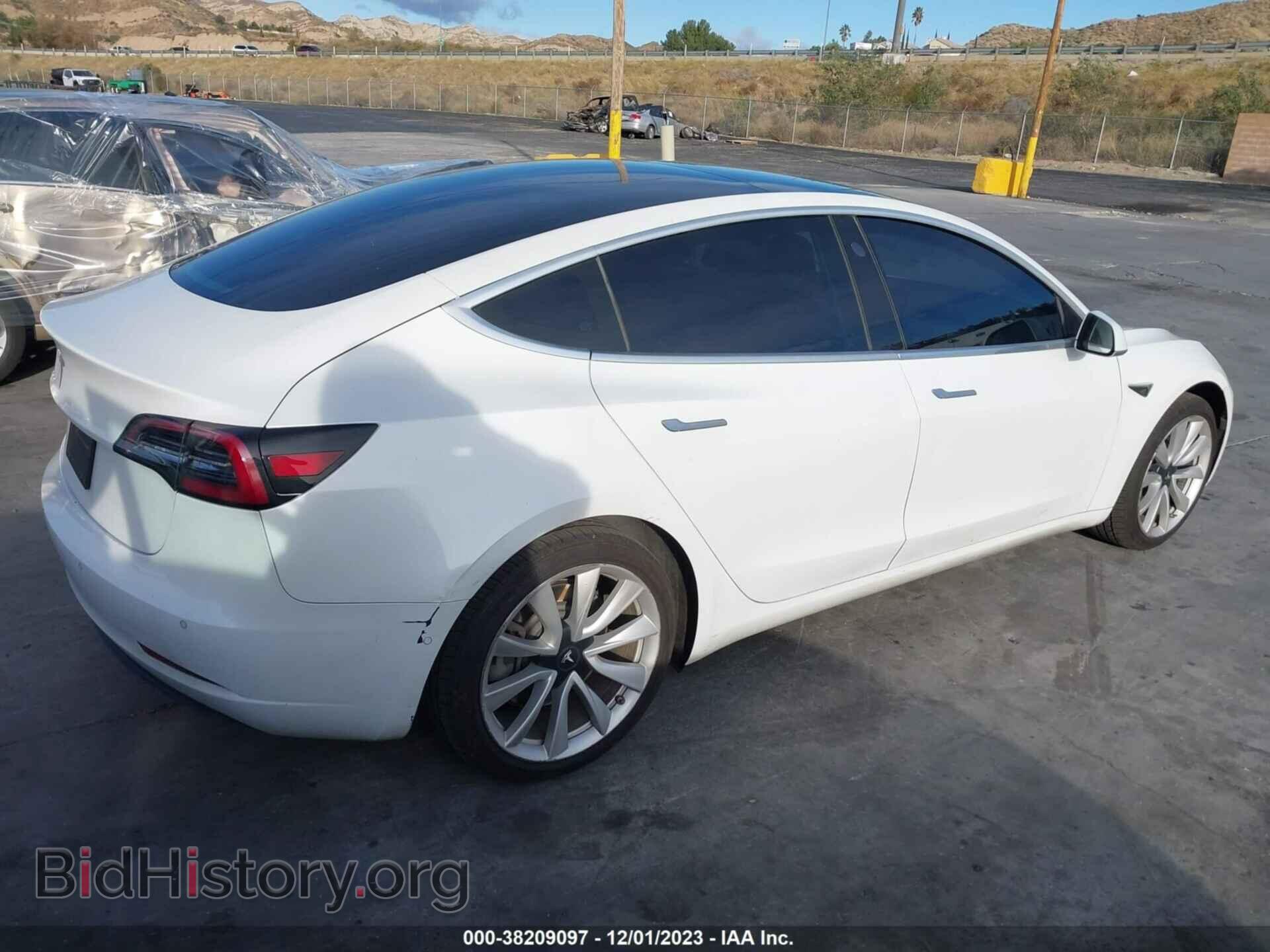 2019 TESLA MODEL 3 - VIN: 5YJ3E1EA2KF417582 - Фото 4