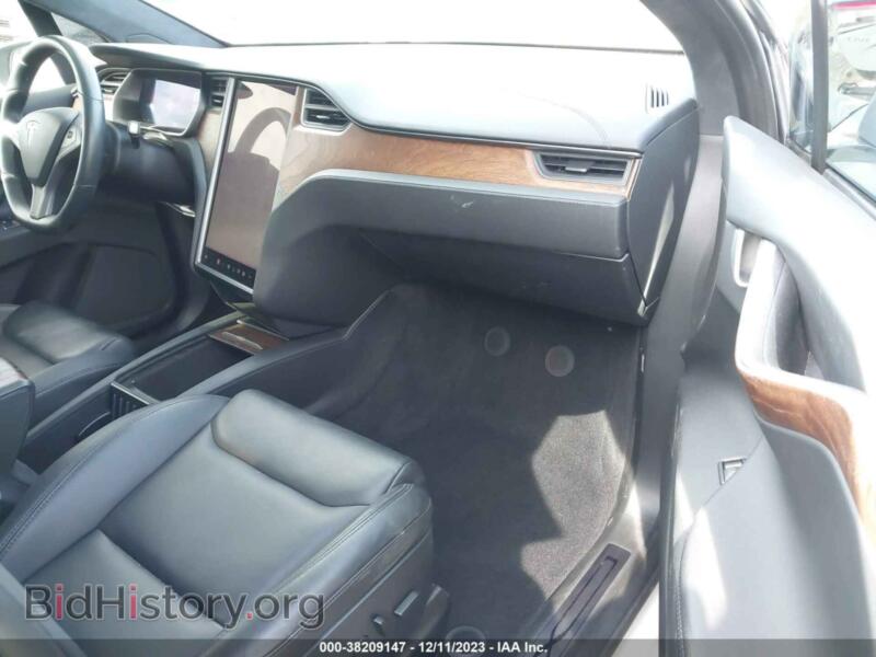2020 Tesla MODEL X (VIN 5YJXCBE29LF237331) — фото 5 из 19