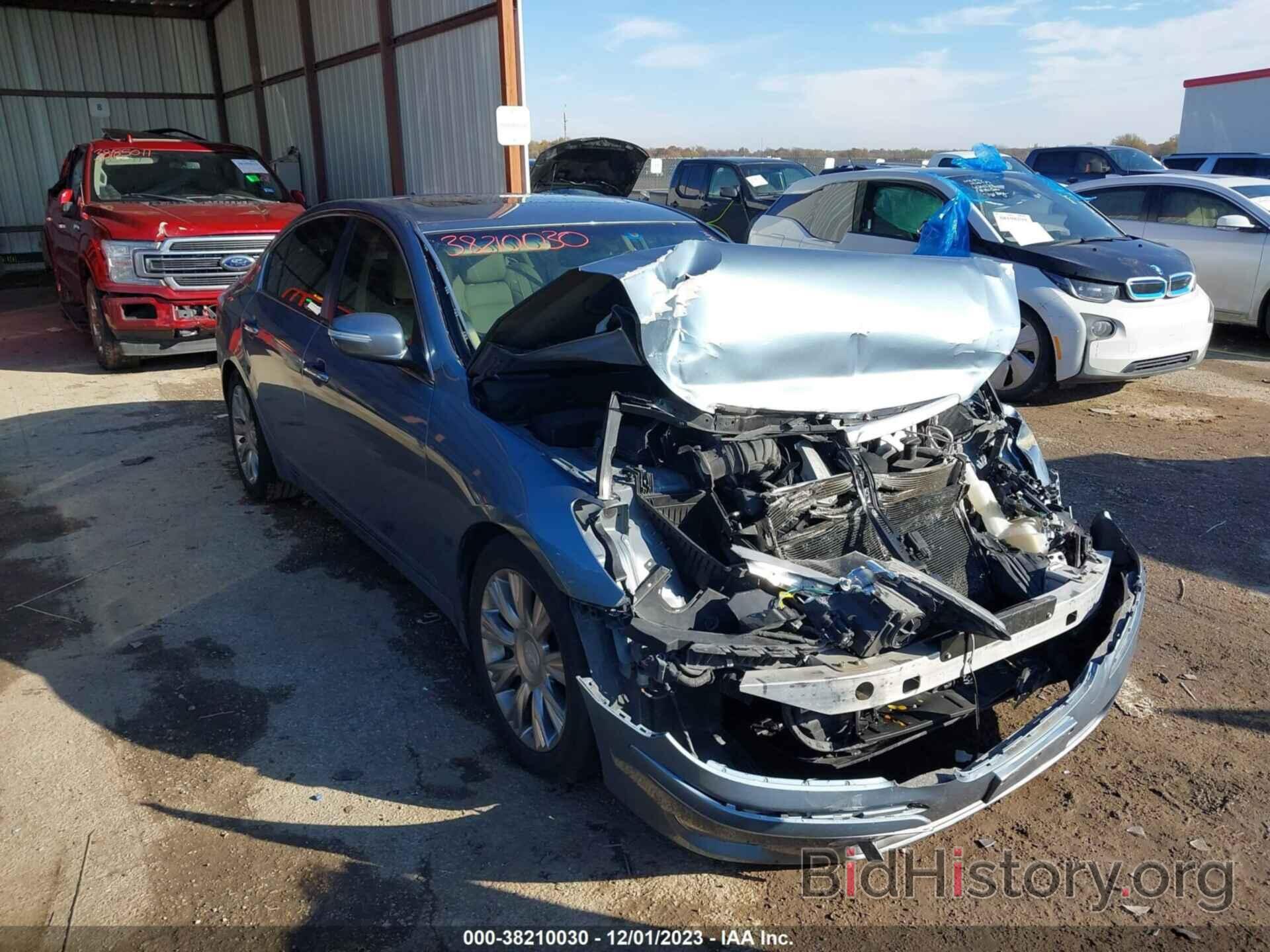 Photo KMHGC4DE5BU127367 - HYUNDAI GENESIS 2011