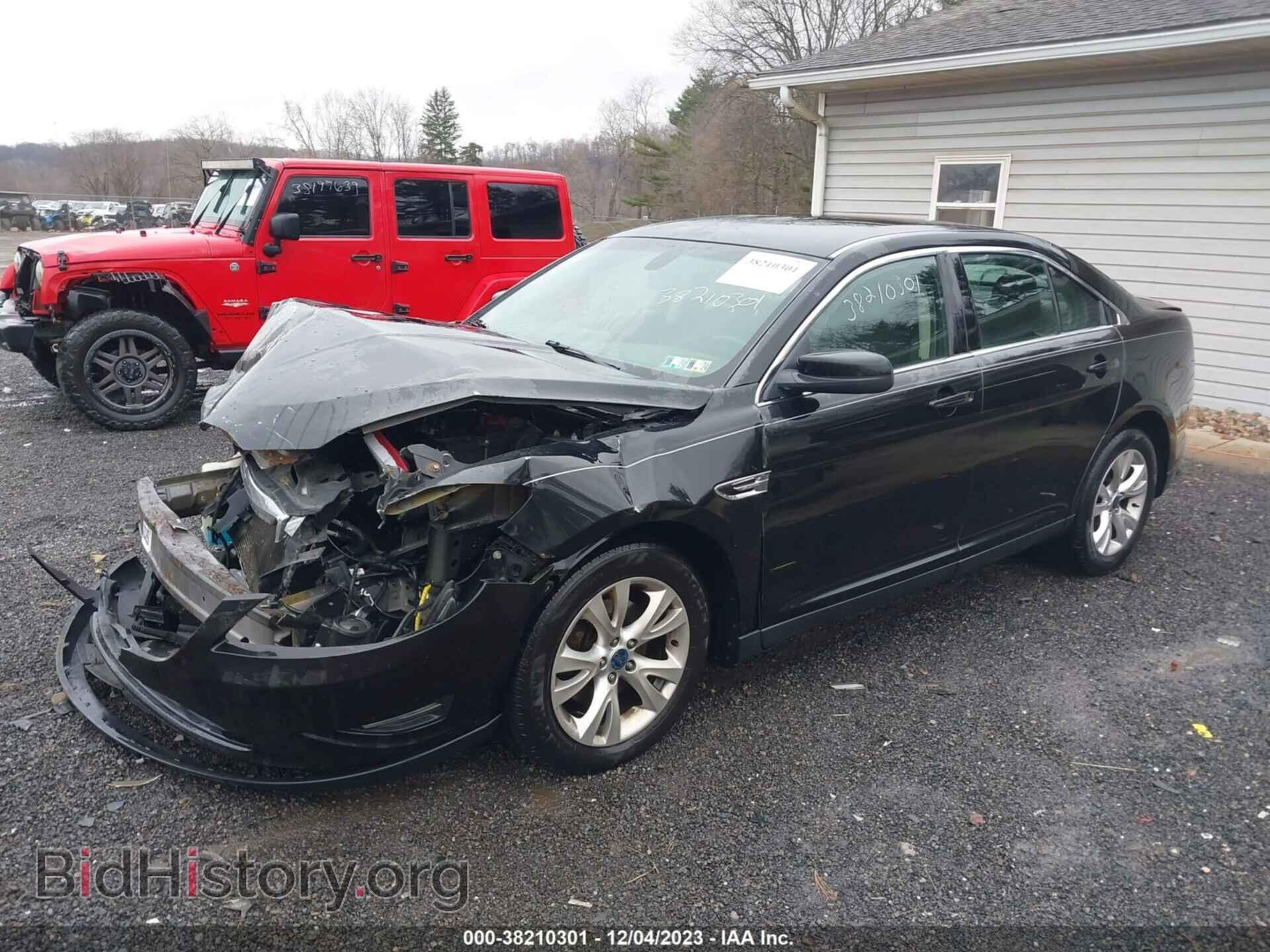 2010 FORD TAURUS - VIN: 1FAHP2EW6AG123713 - Фото 2