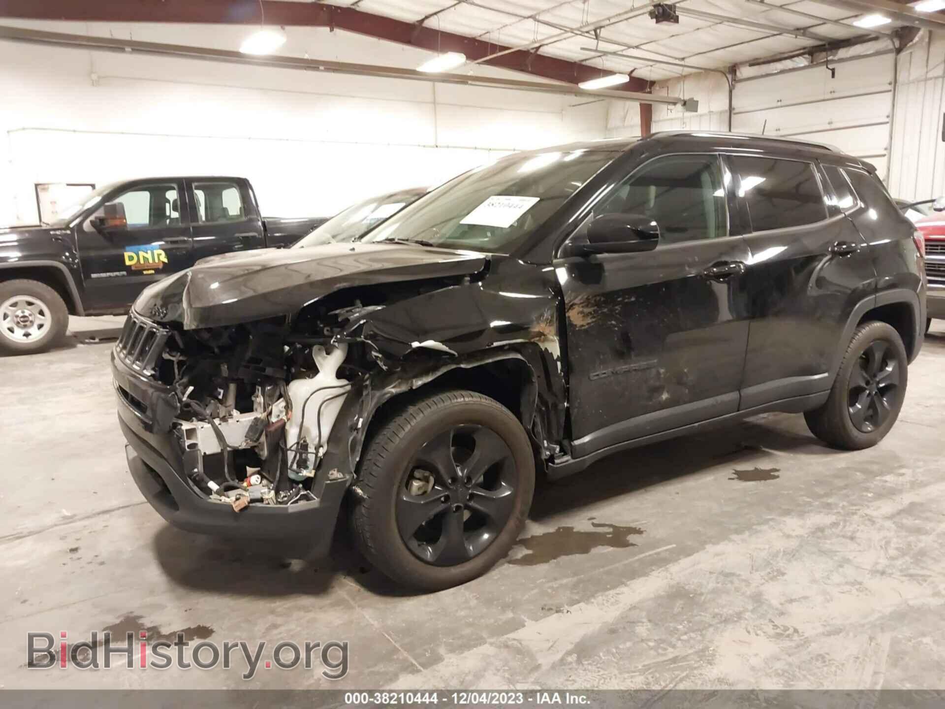 2020 JEEP COMPASS - VIN: 3C4NJDBB8LT164242 - Фото 2