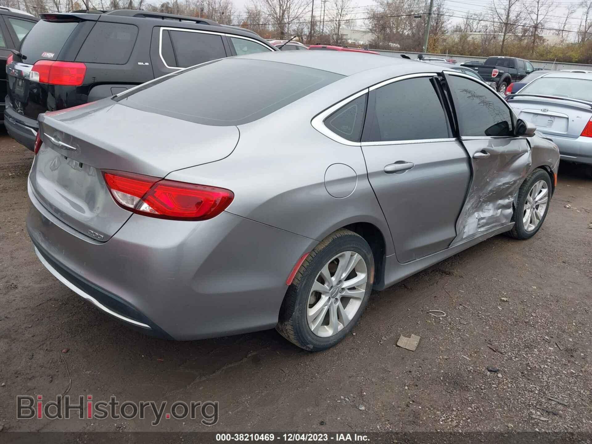 2016 CHRYSLER 200 - VIN: 1C3CCCABXGN142024 - Photo 4
