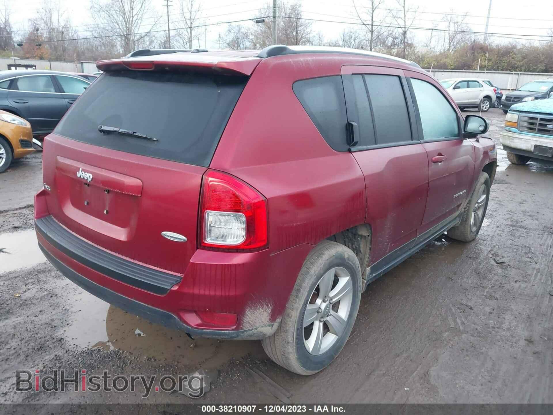 2012 JEEP COMPASS - VIN: 1C4NJDEB8CD559300 - Photo 4