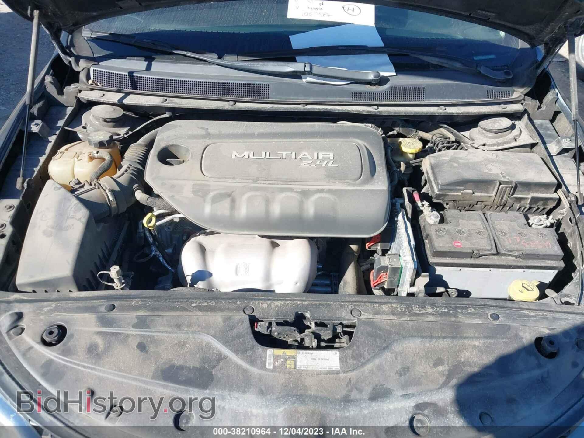 2015 CHRYSLER 200 - VIN: 1C3CCCCB0FN683045 - Фото 10