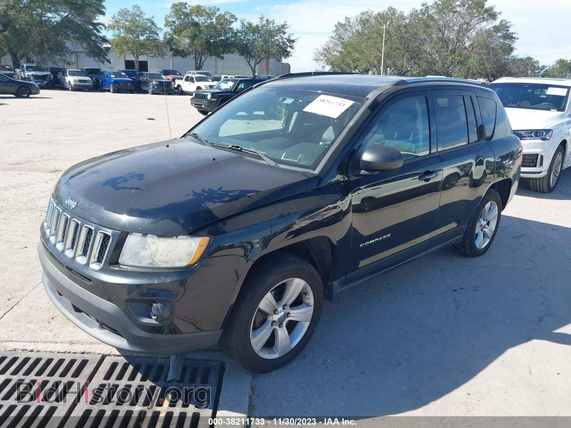 2012 JEEP COMPASS - VIN: 1C4NJDEB2CD676709 - Фото 2