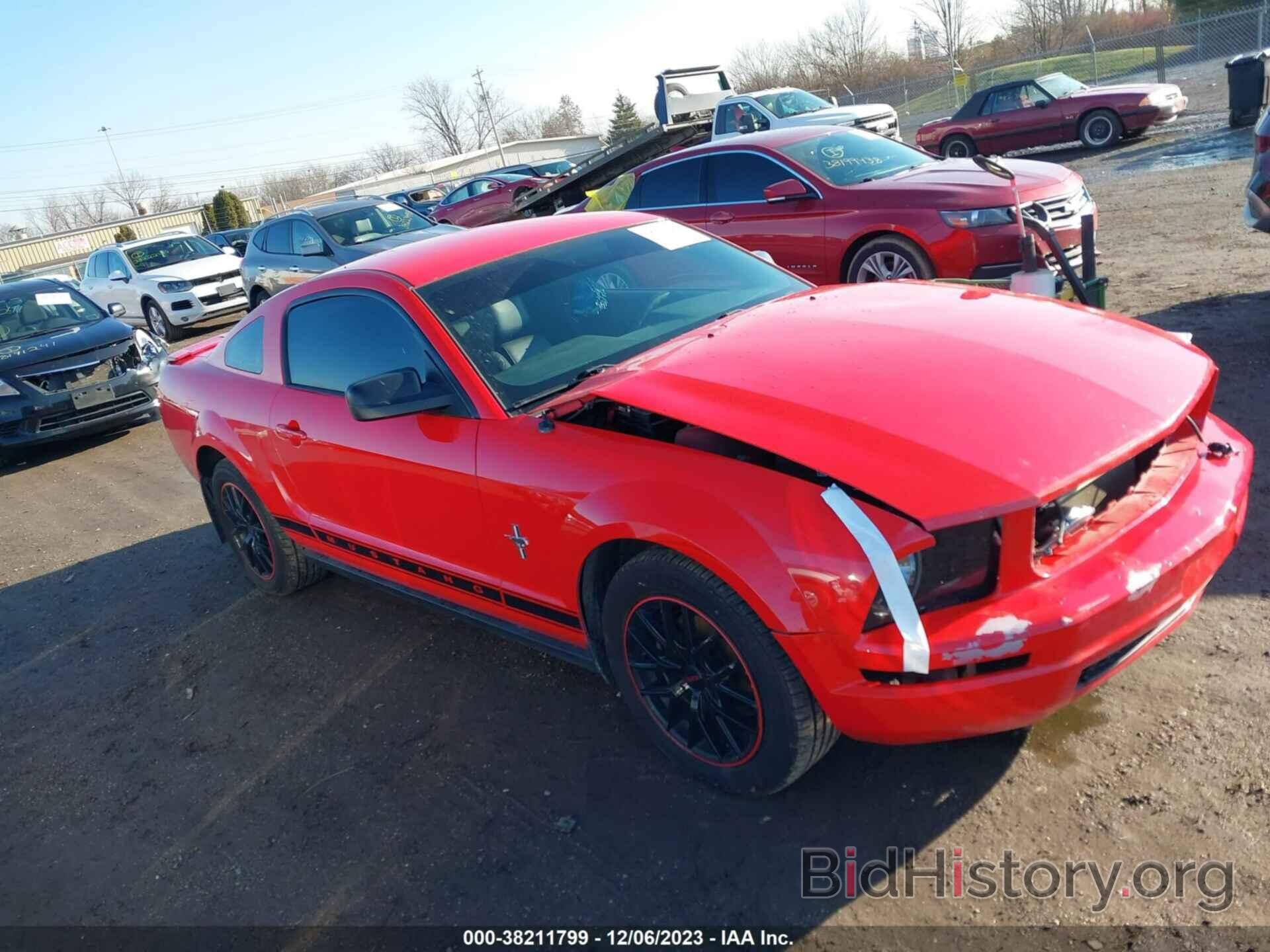 Photo 1ZVHT80N285110029 - FORD MUSTANG 2008
