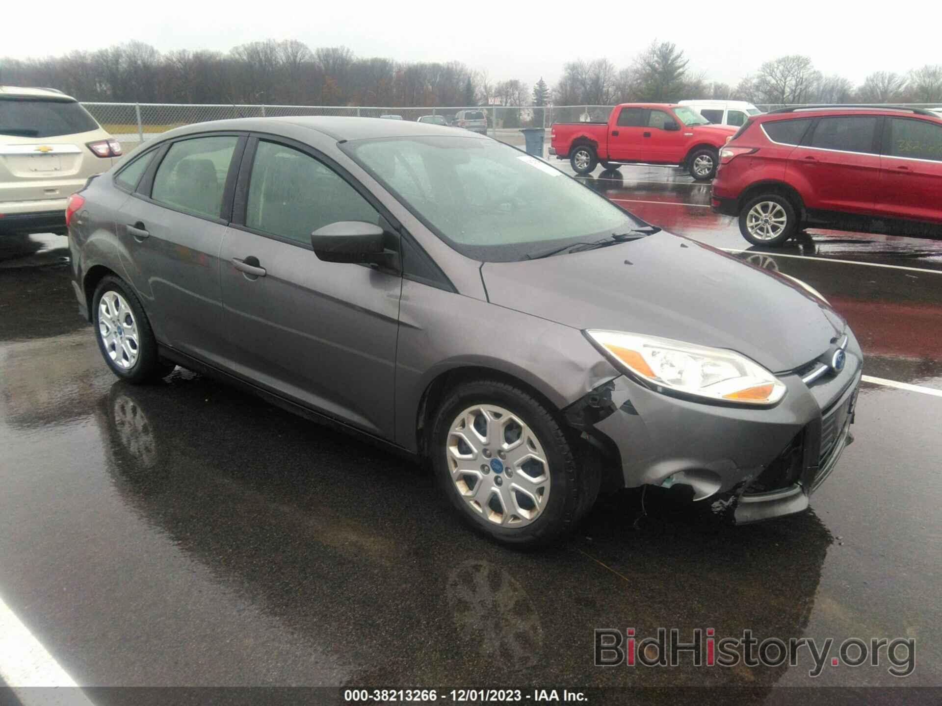 Photo 1FAHP3F2XCL197163 - FORD FOCUS 2012