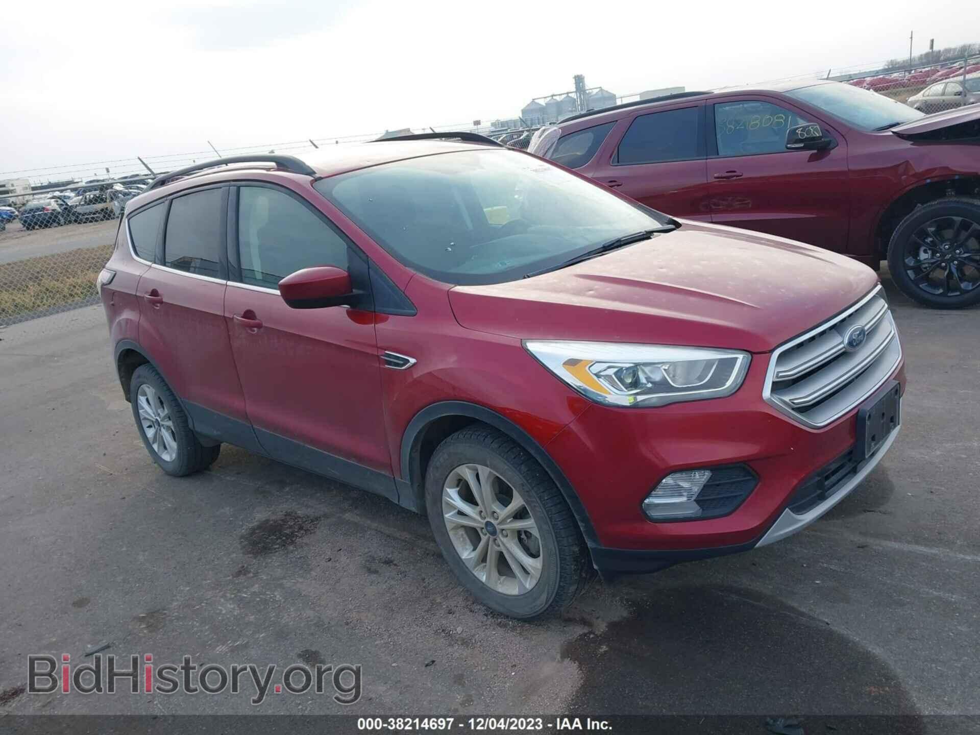 Фотография 1FMCU9GD7HUF08061 - FORD ESCAPE 2017