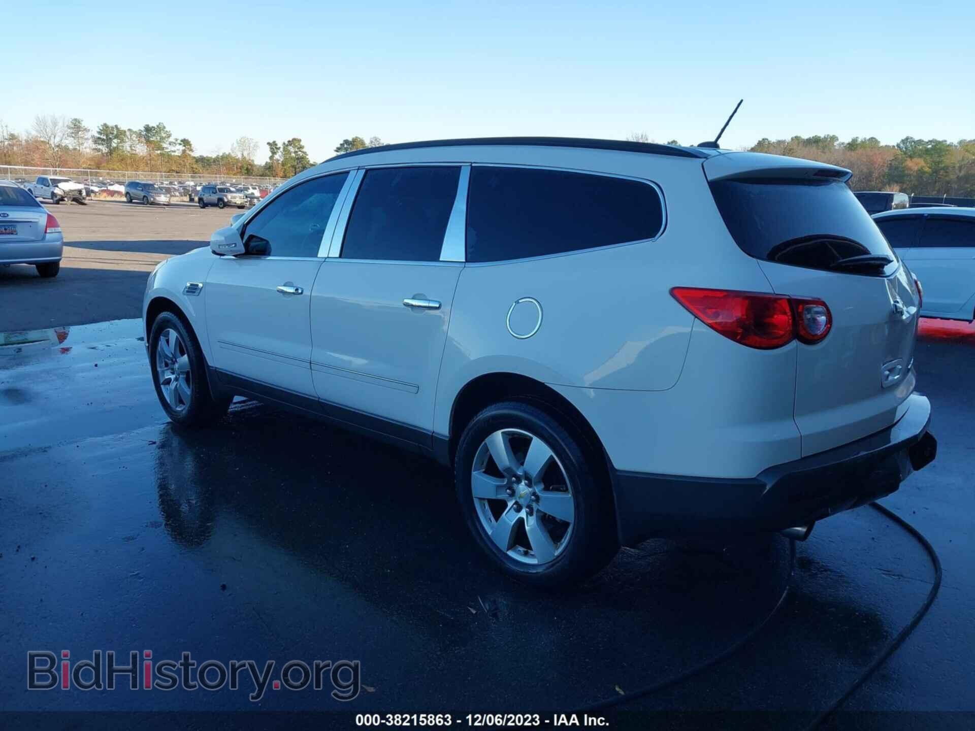 2012 CHEVROLET TRAVERSE - VIN: 1GNKRLED3CJ239429 - Фото 3