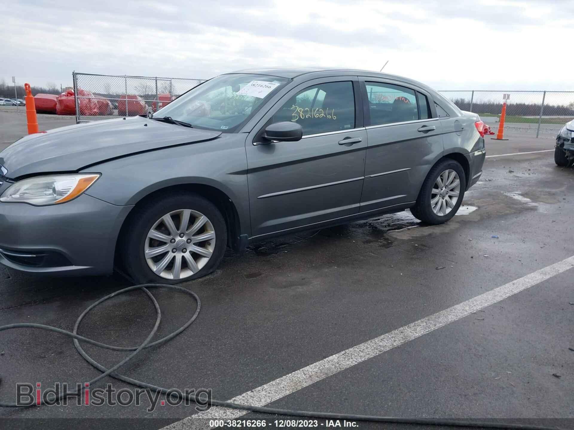 2012 CHRYSLER 200 - VIN: 1C3CCBBB7CN191636 - Фото 2
