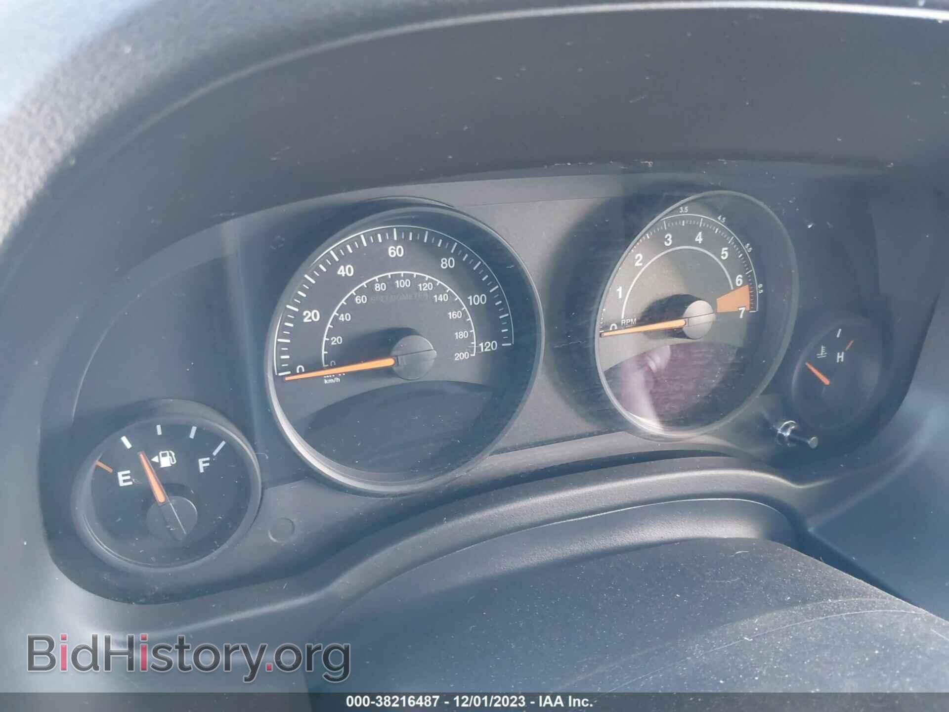 2014 JEEP COMPASS - VIN: 1C4NJCBB2ED862560 - Фото 7