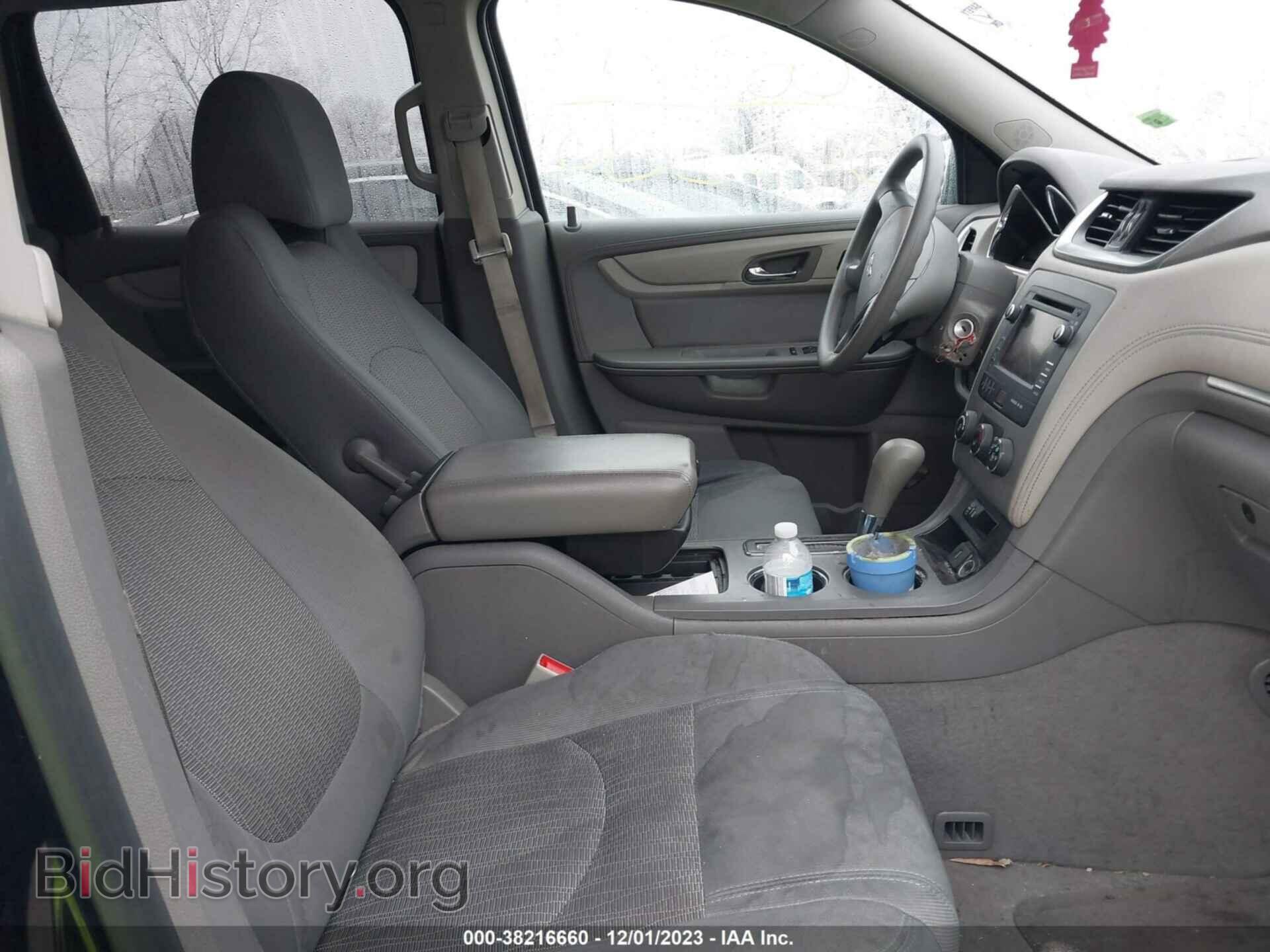 2017 CHEVROLET TRAVERSE - VIN: 1GNKRFED9HJ305300 - Фото 5