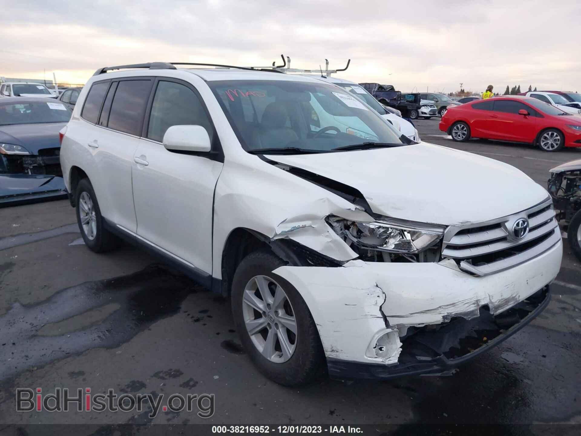 Фотография 5TDBK3EH1DS195032 - TOYOTA HIGHLANDER 2013