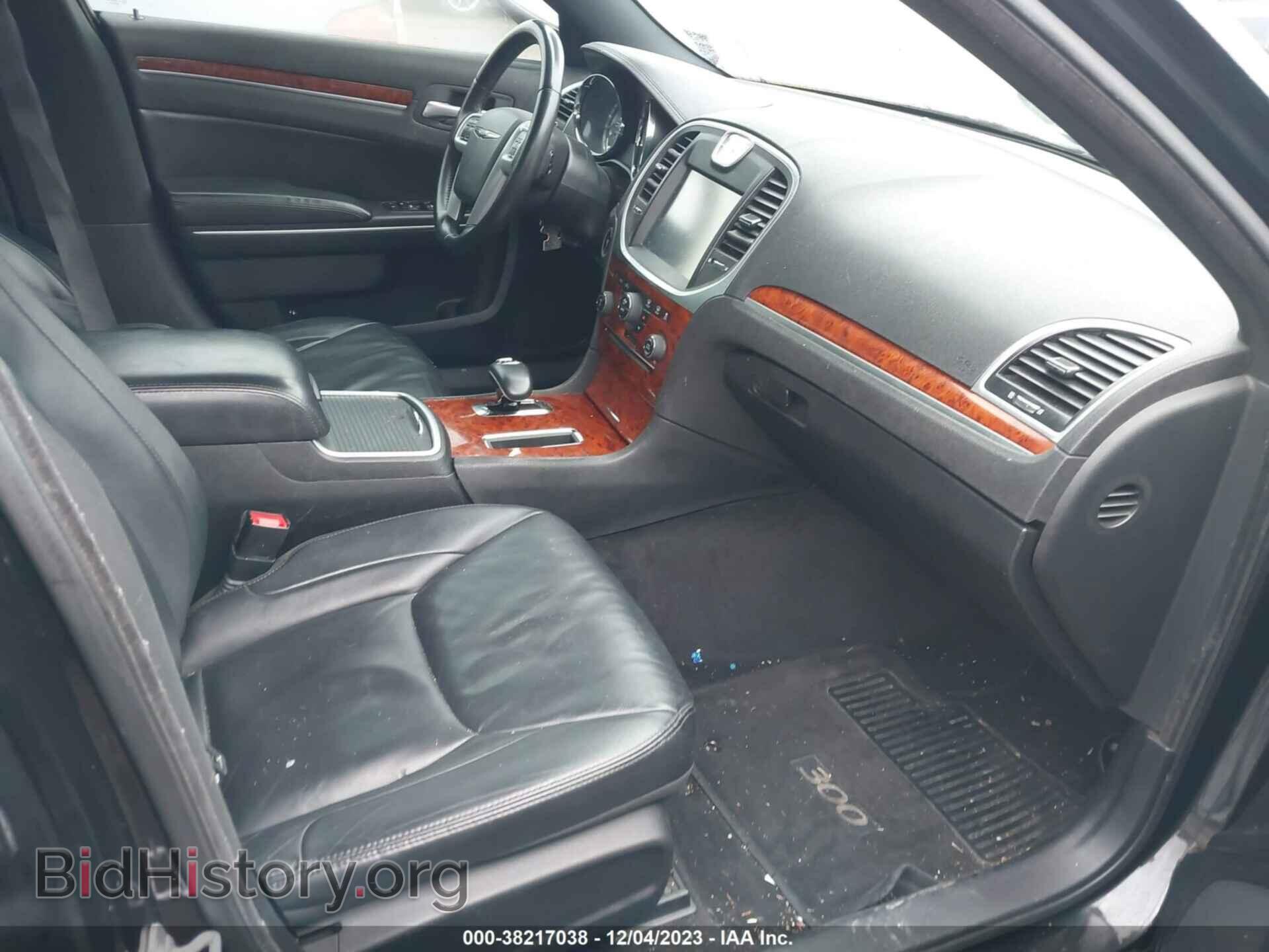 2014 CHRYSLER 300 - VIN: 2C3CCAAG3EH212839 - Фото 5