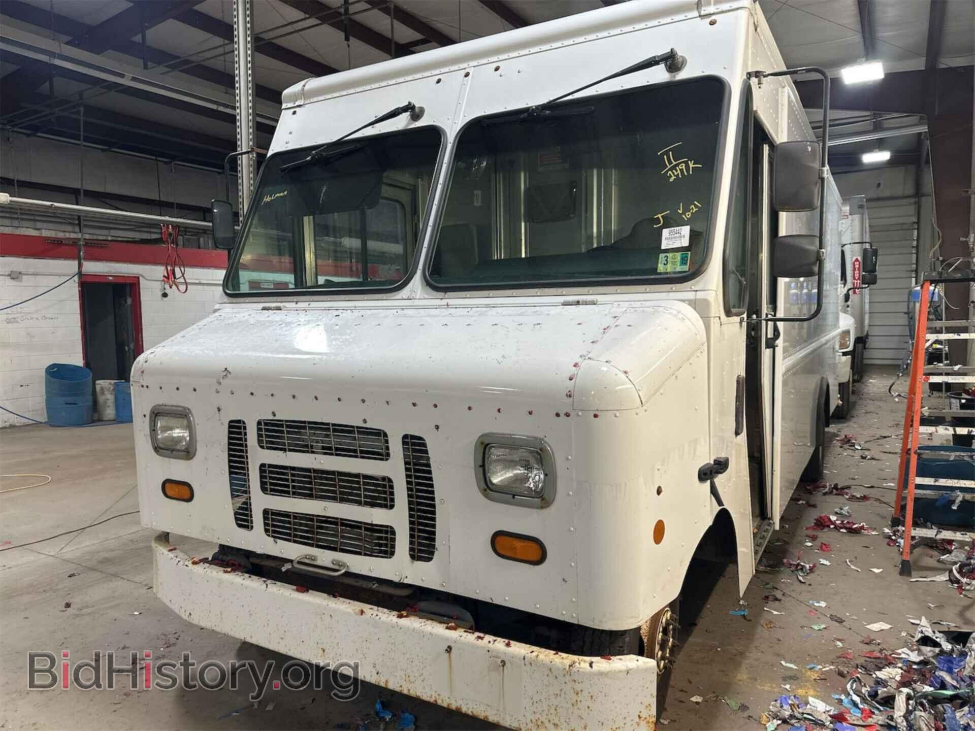 2011 FORD ECONOLINE - VIN: 1FC2E3KL1BDA42093 - Photo 13