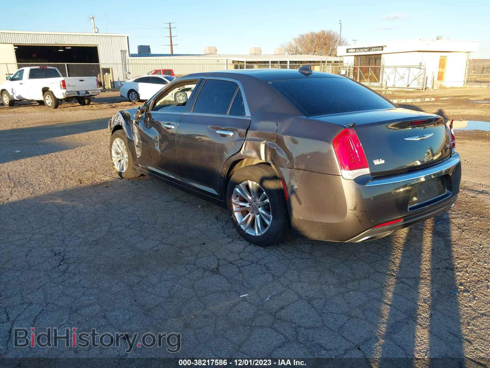 2016 CHRYSLER 300 - VIN: 2C3CCAEG0GH248047 - Фото 3