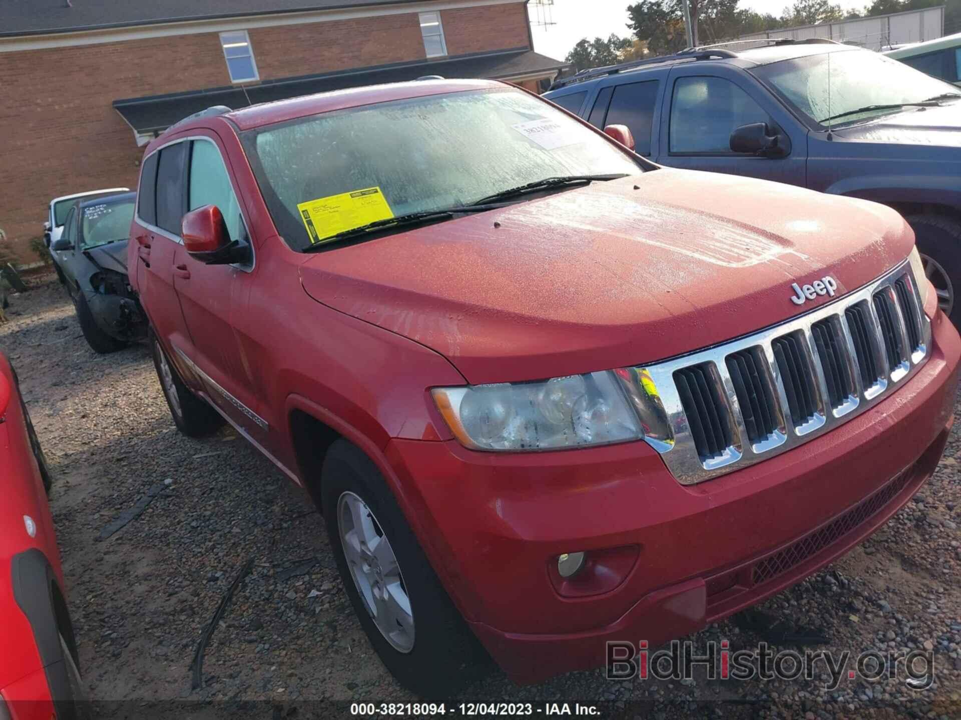 Photo 1J4RR4GG3BC506845 - JEEP GRAND CHEROKEE 2011