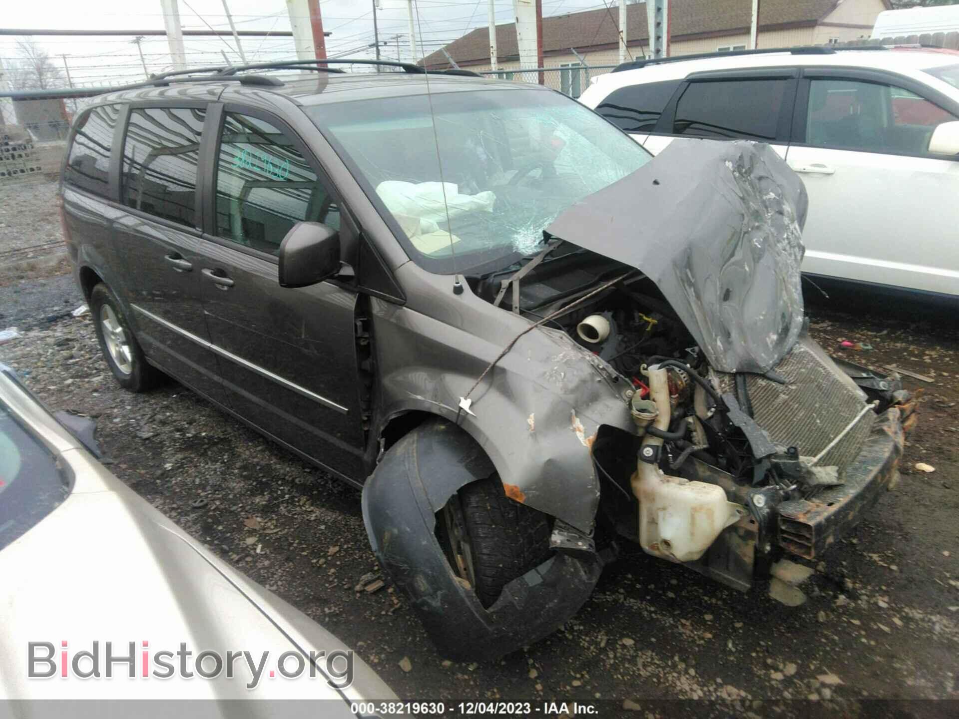 Photo 2D4RN5D16AR272863 - DODGE GRAND CARAVAN 2010