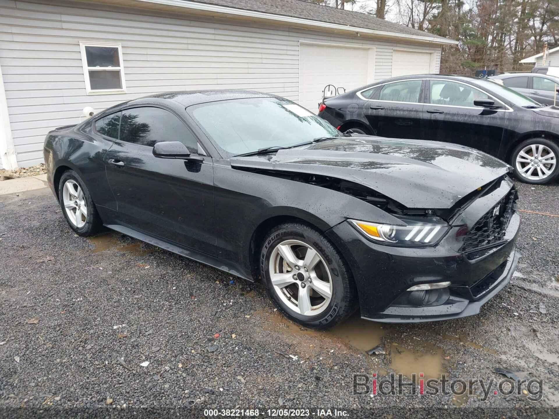 Photo 1FA6P8TH9F5422193 - FORD MUSTANG 2015
