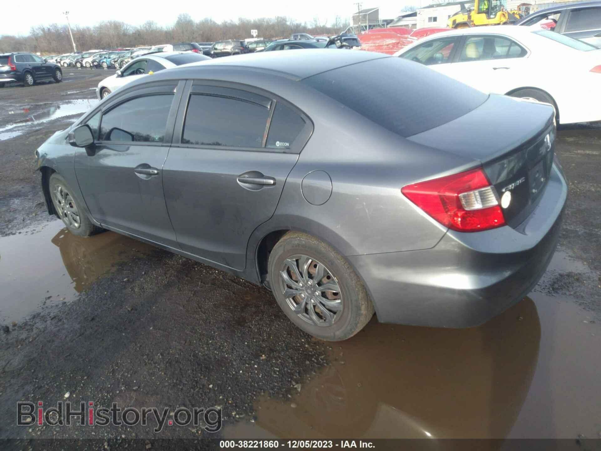 2012 HONDA CIVIC - VIN: 2HGFB2F5XCH302285 - Фото 3