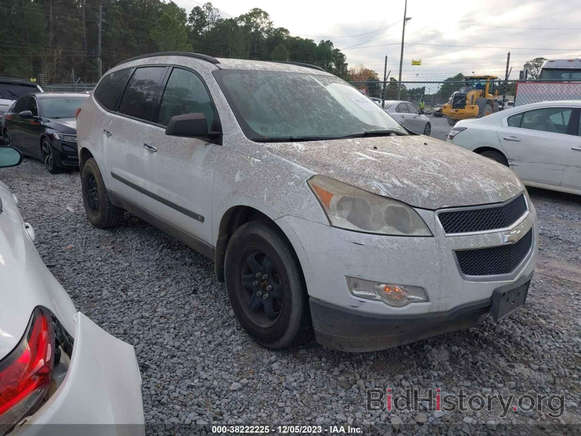 Photo 1GNLREED0AS154314 - CHEVROLET TRAVERSE 2010
