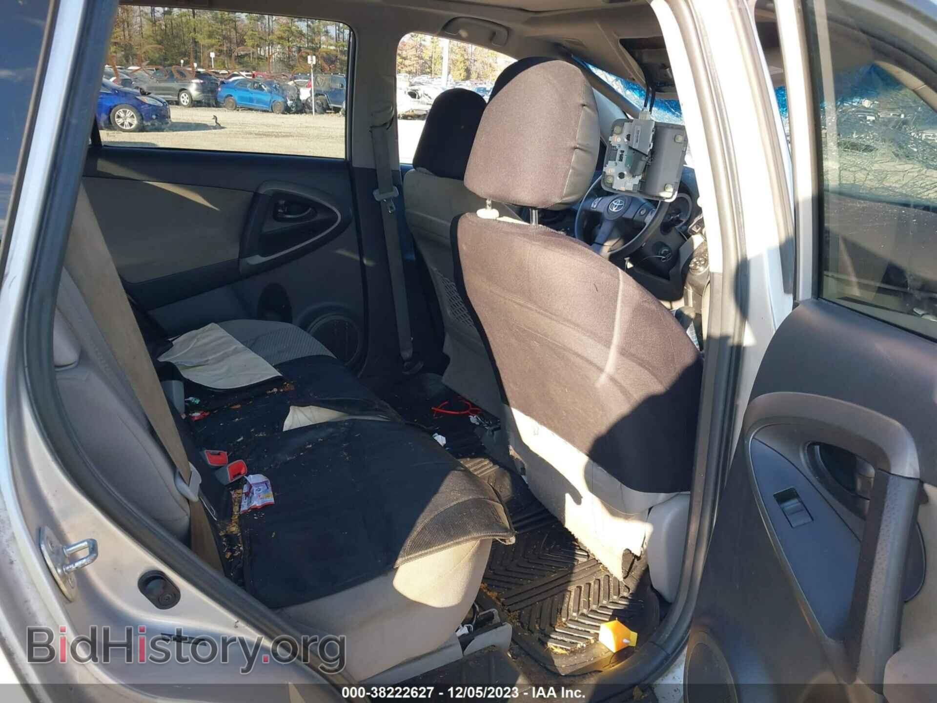 2011 TOYOTA RAV4 - VIN: 2T3BF4DV3BW084401 - Фото 8
