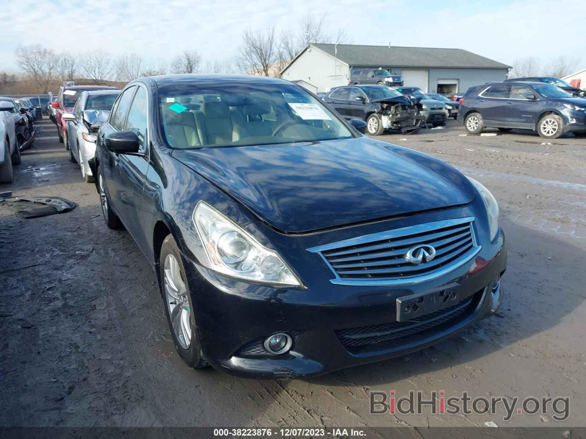 Photo JN1CV6ARXBM409524 - INFINITI G37X 2011