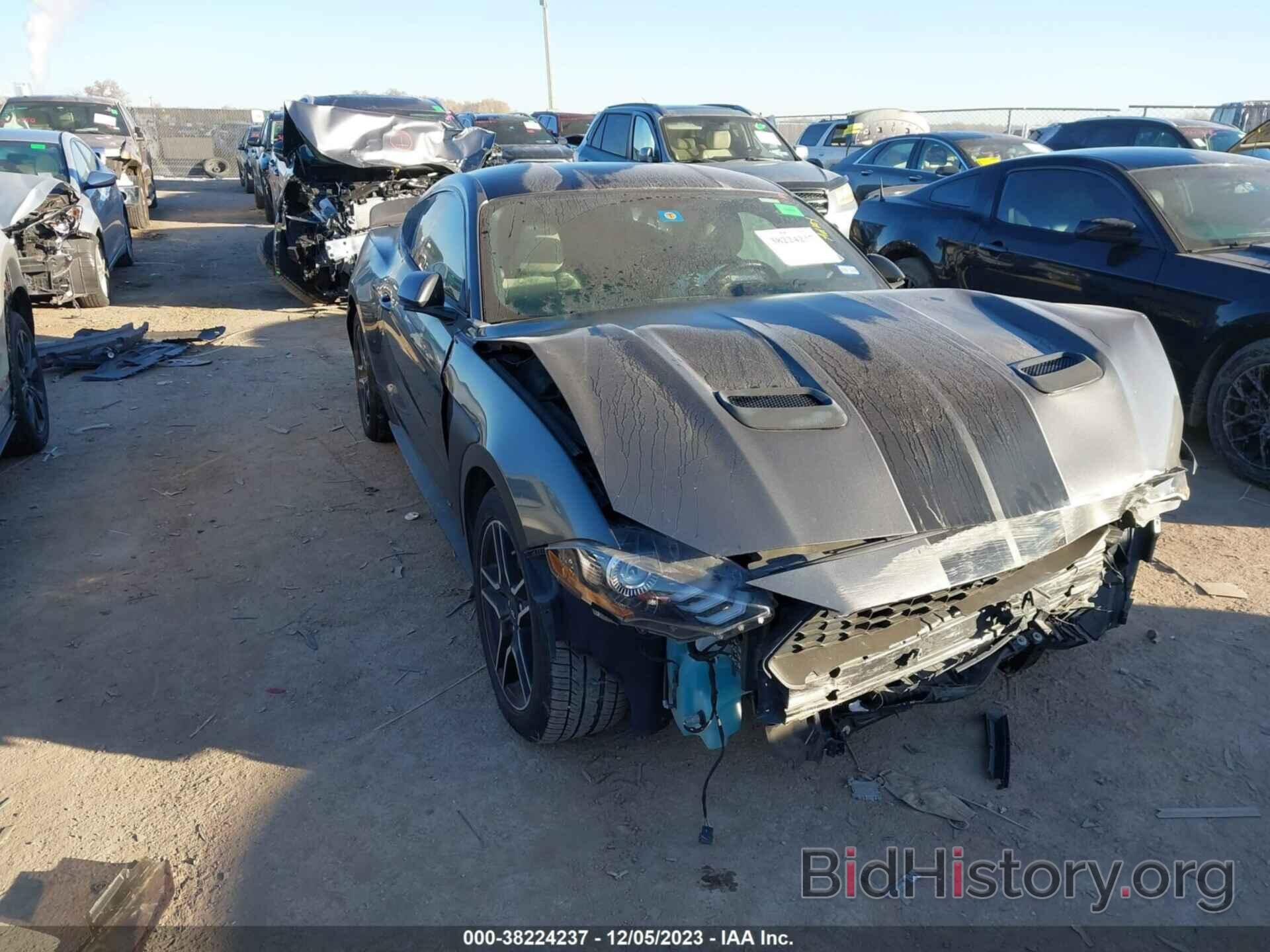 Photo 1FA6P8TH2J5181490 - FORD MUSTANG 2018