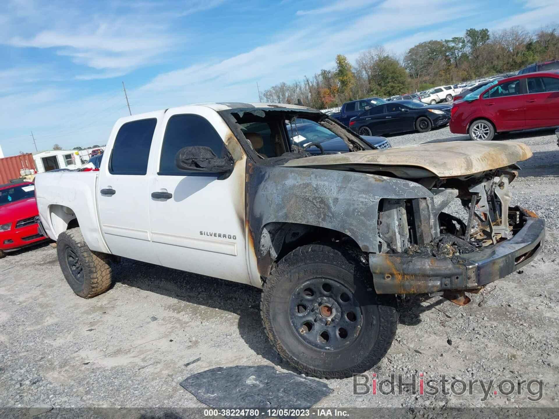 Фотография 3GCPCSE03BG346858 - CHEVROLET SILVERADO 1500 2011