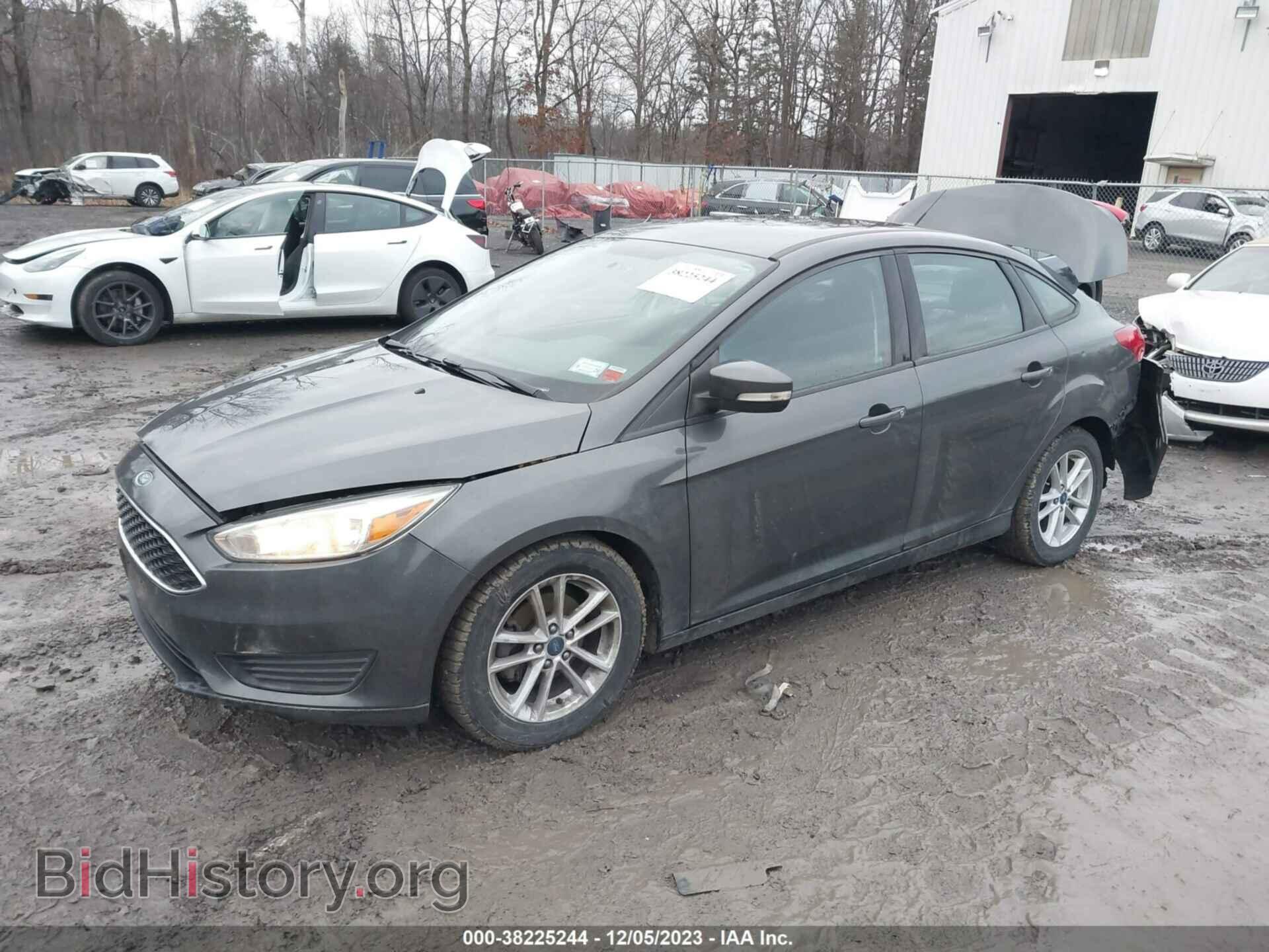2017 FORD FOCUS - VIN: 1FADP3F28HL315619 - Photo 2