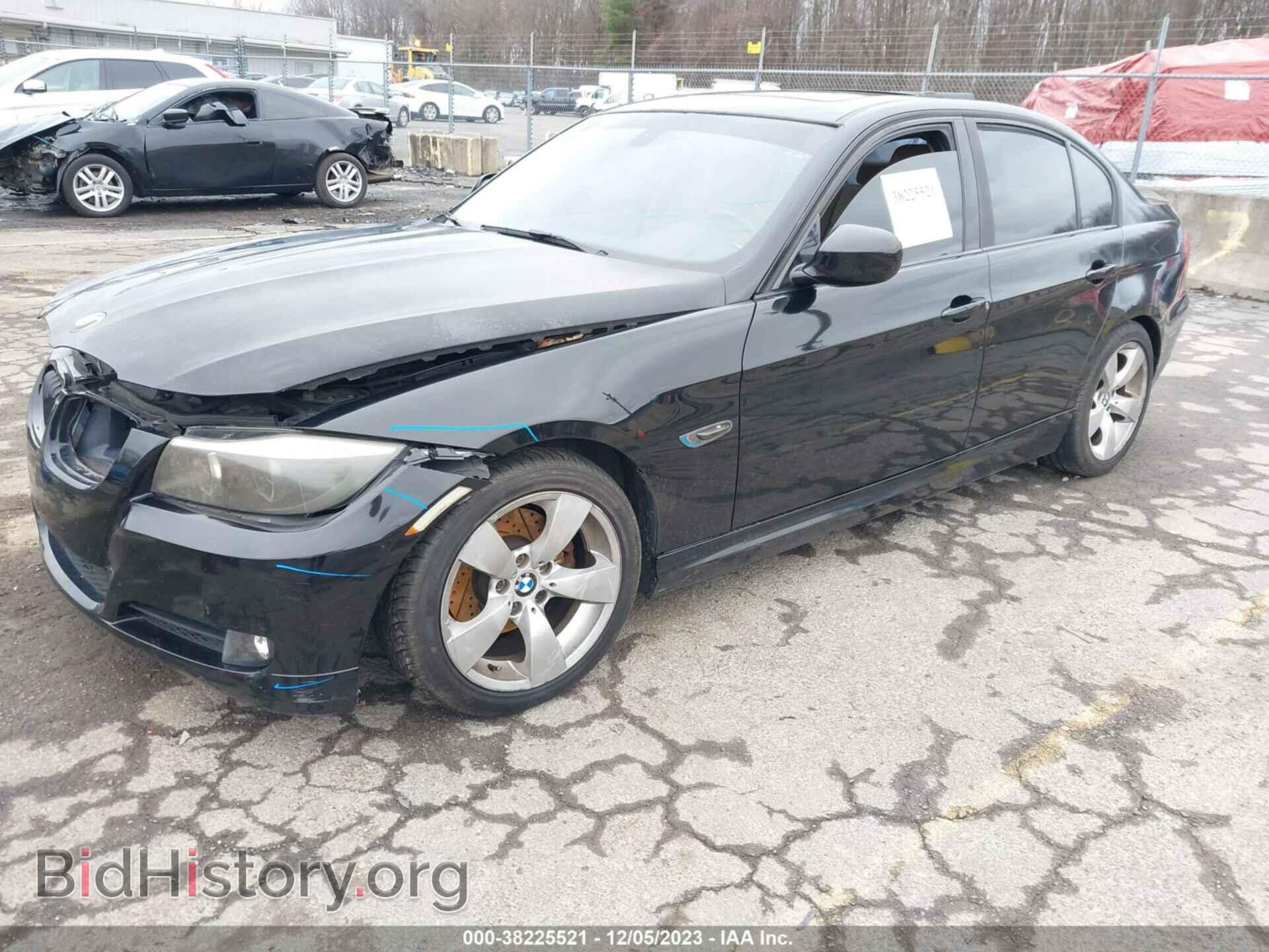 2011 BMW 328I - VIN: WBAPH7G55BNM54524 - Фото 2