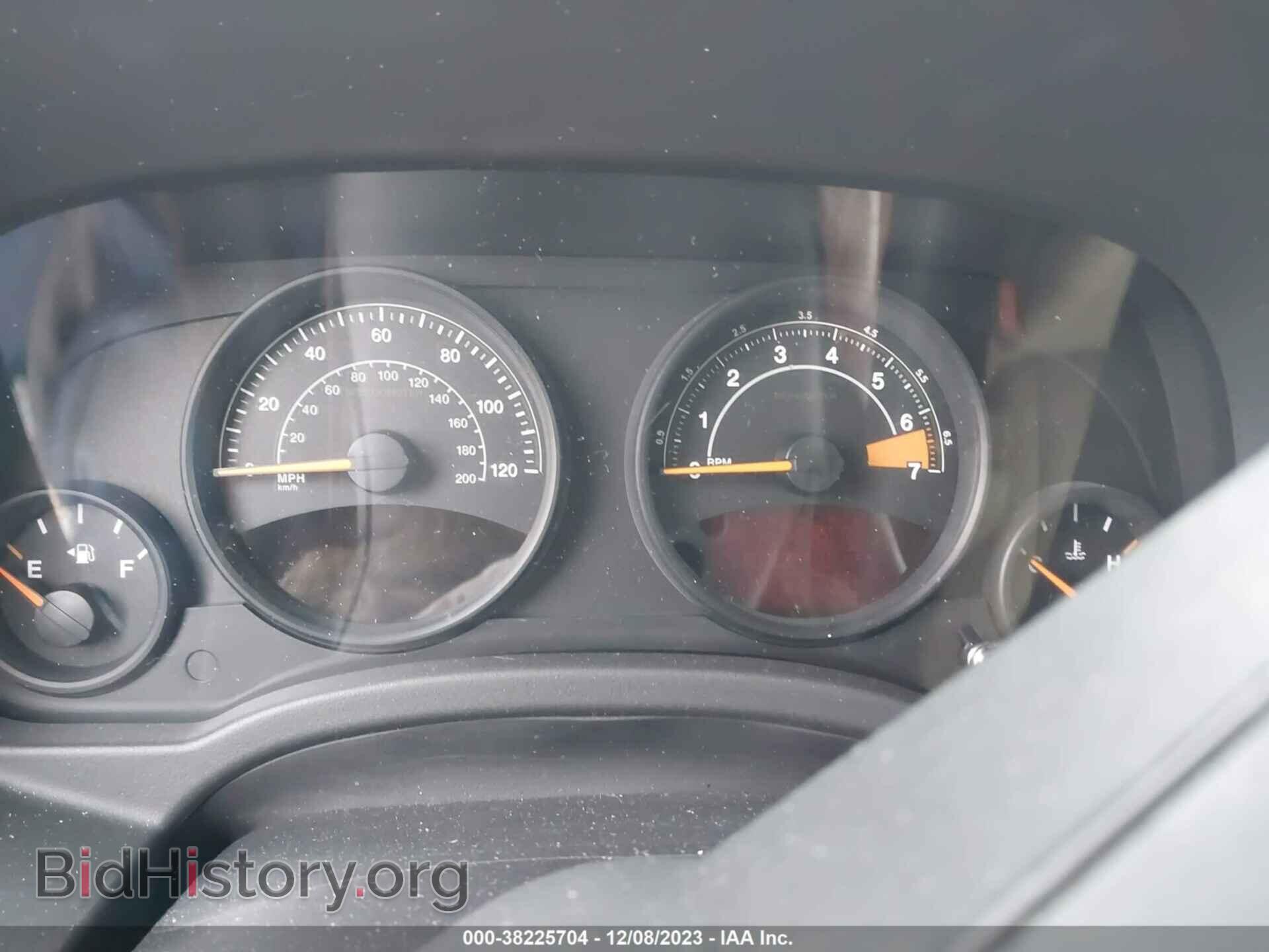 2014 JEEP COMPASS - VIN: 1C4NJCBB9ED813775 - Фото 7
