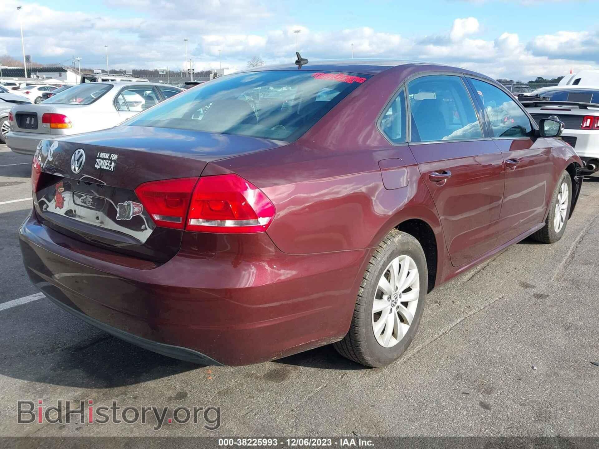 2012 VOLKSWAGEN PASSAT - VIN: 1VWAP7A39CC105427 - Фото 4