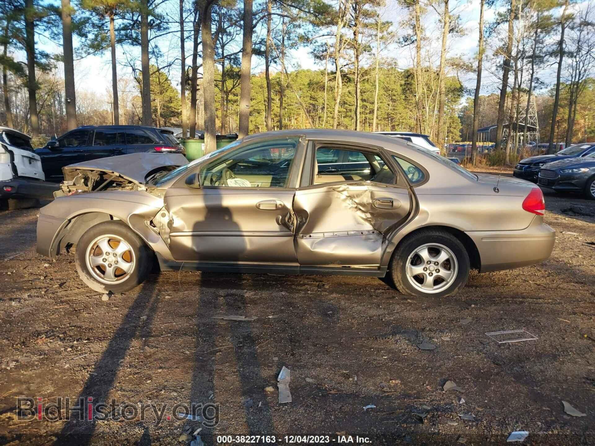 2006 FORD TAURUS - VIN: 1FAFP53UX6A221874 - Фото 13