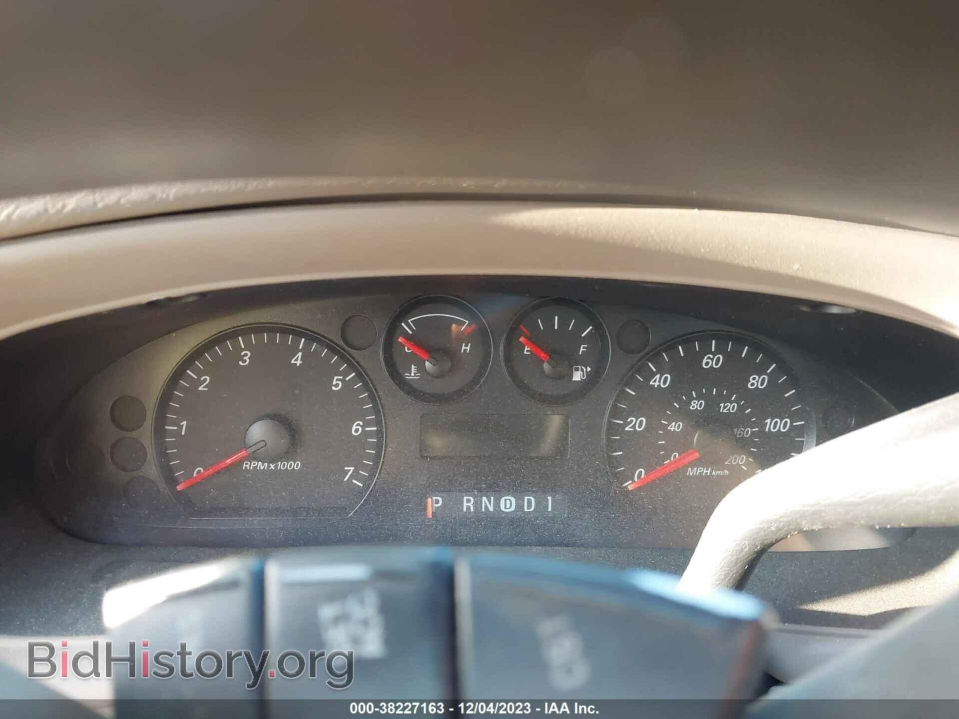 2006 FORD TAURUS - VIN: 1FAFP53UX6A221874 - Фото 7