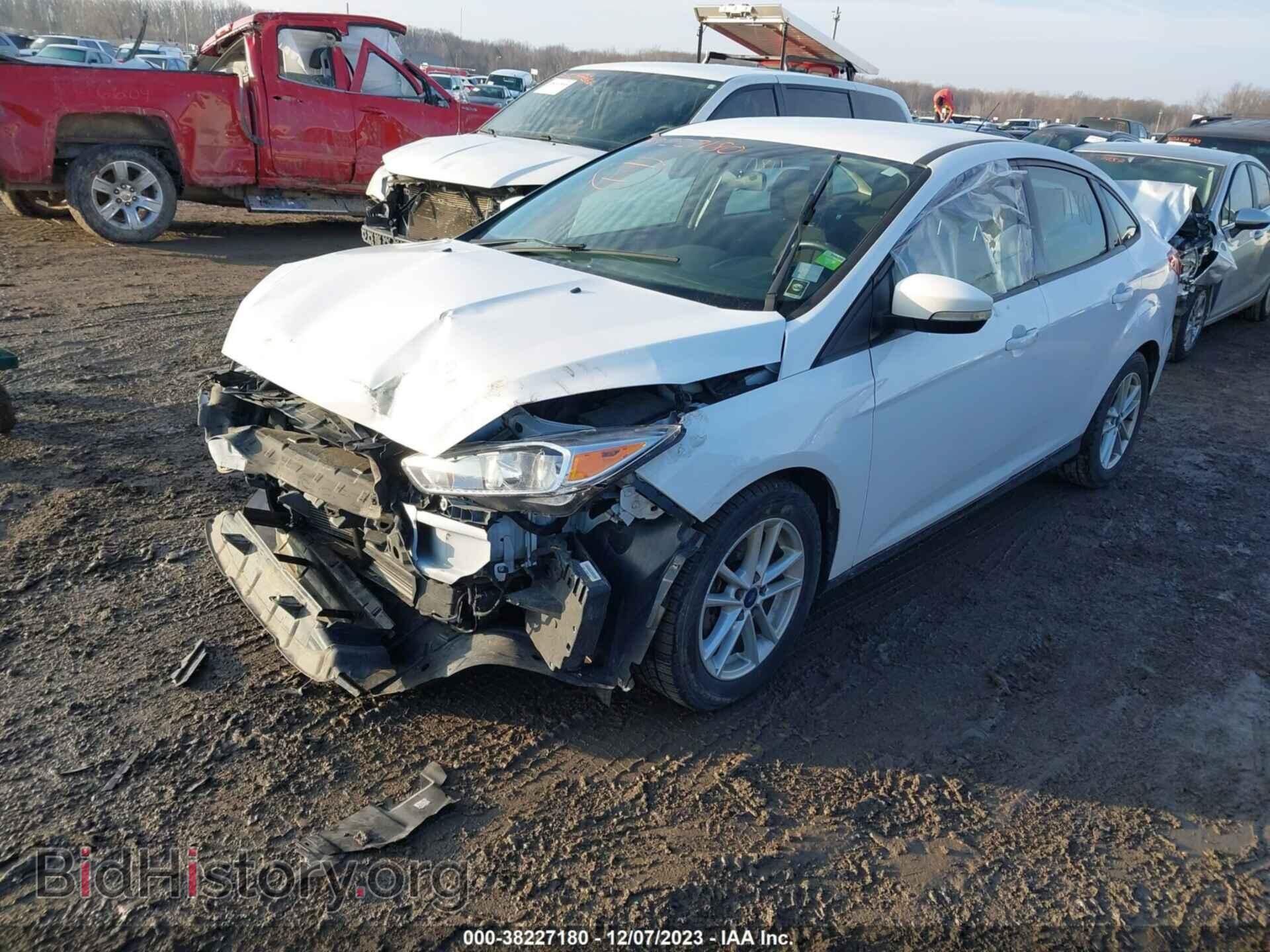 2017 FORD FOCUS - VIN: 1FADP3F27HL347171 - Фото 2