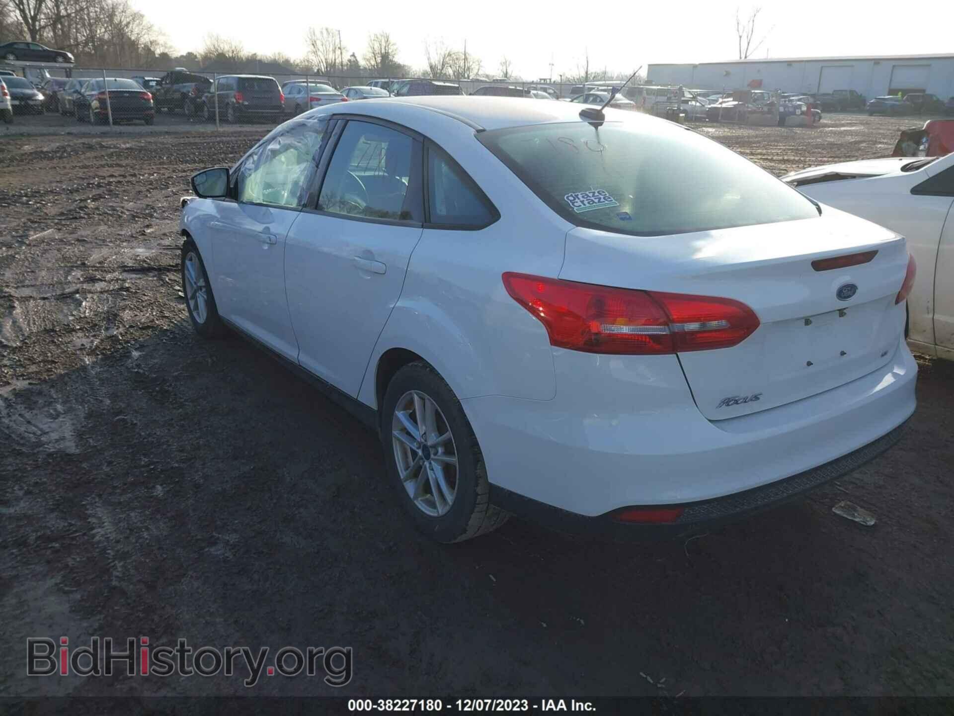 2017 FORD FOCUS - VIN: 1FADP3F27HL347171 - Фото 3