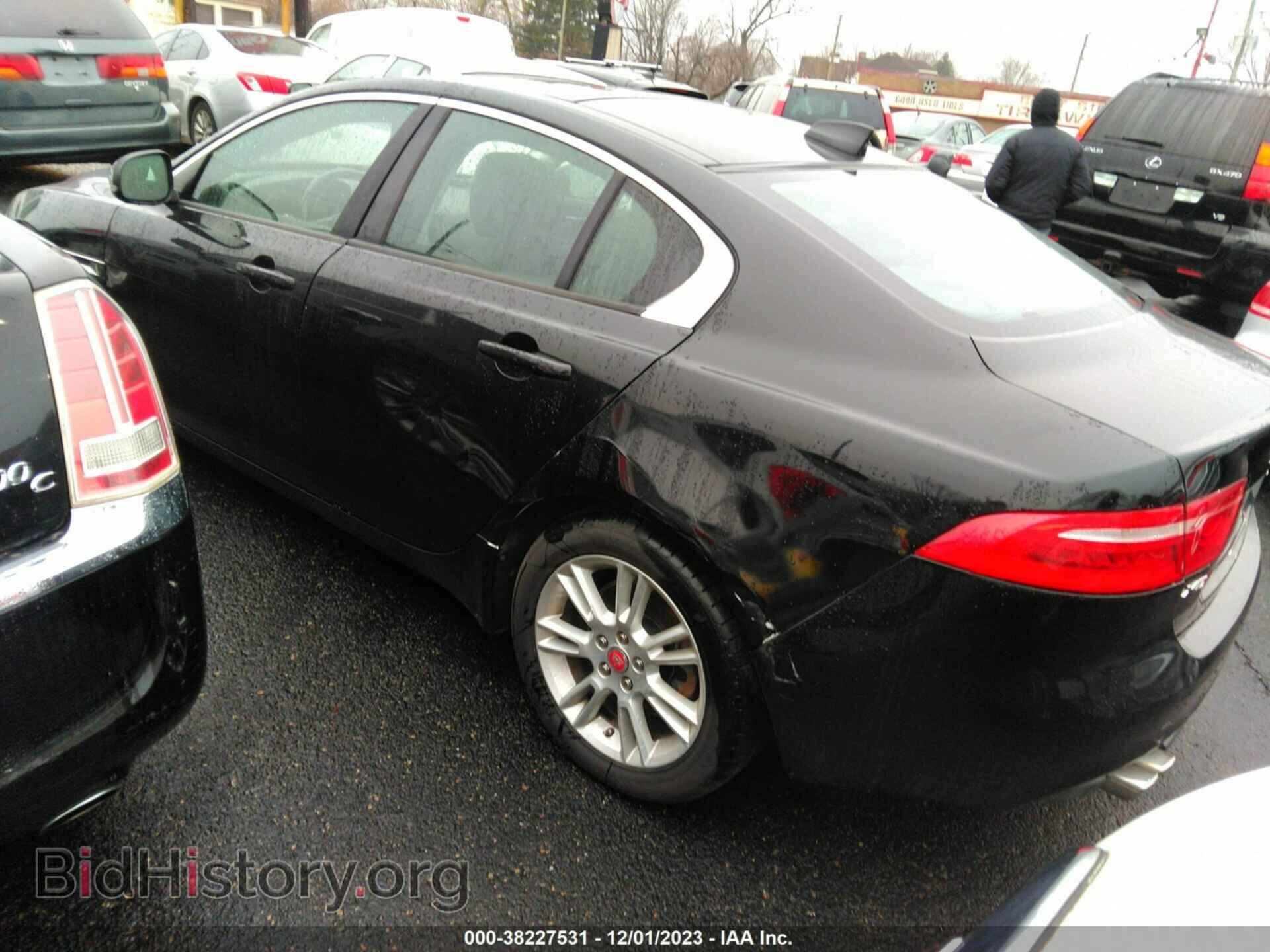 2017 JAGUAR XE - VIN: SAJAD4BN1HCP10982 - Фото 3