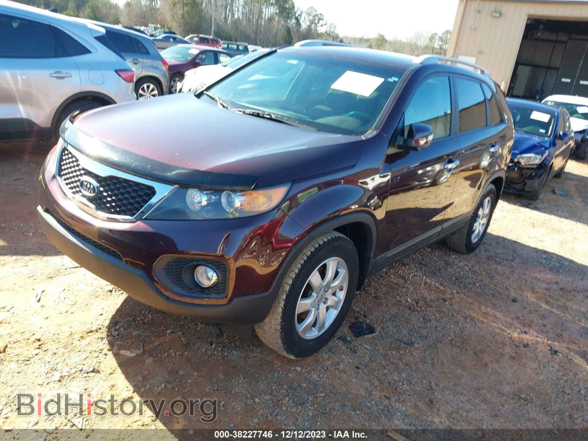 2013 KIA SORENTO - VIN: 5XYKT4A68DG324355 - Фото 2
