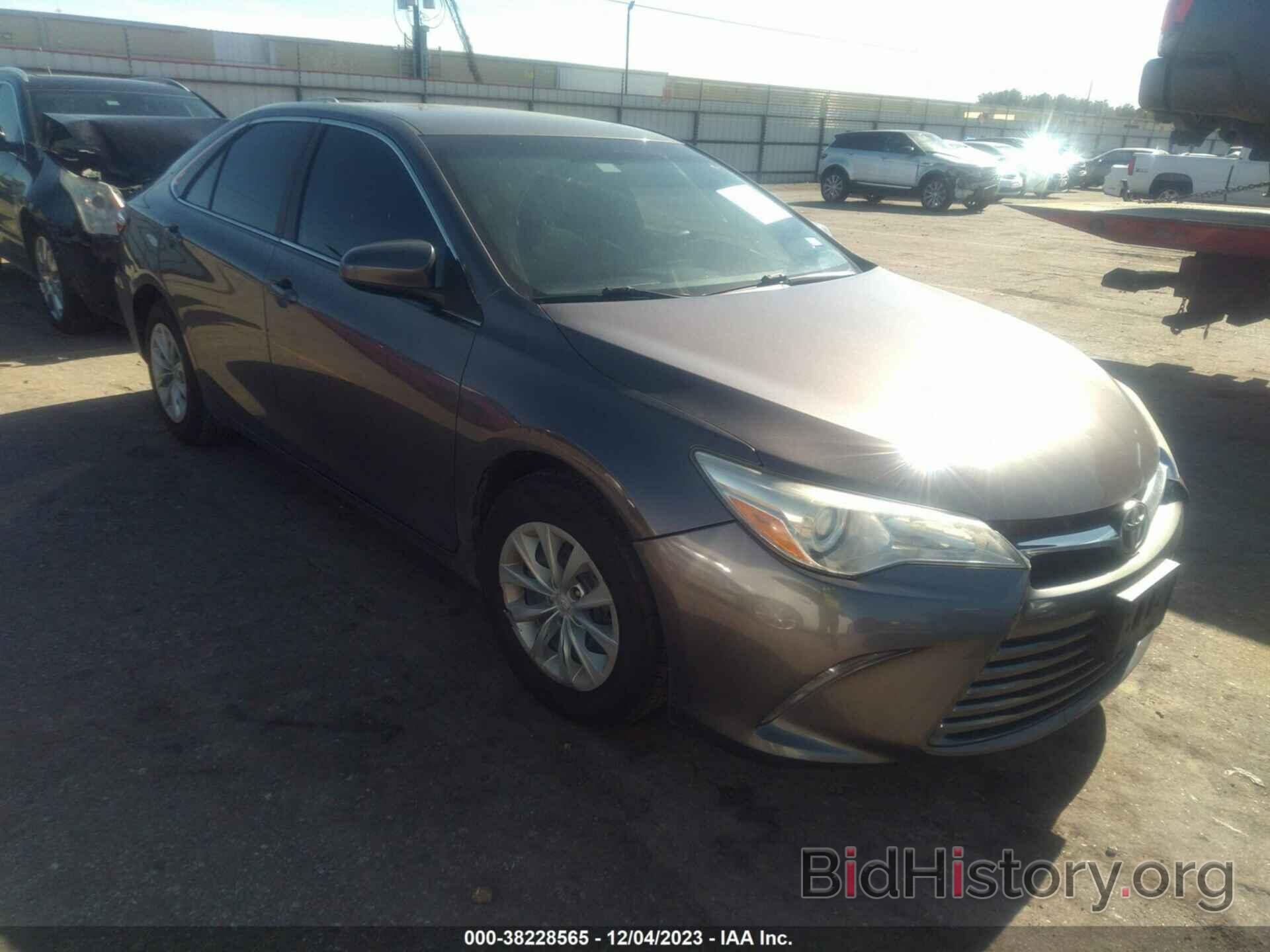 Photo 4T4BF1FK0FR489931 - TOYOTA CAMRY 2015