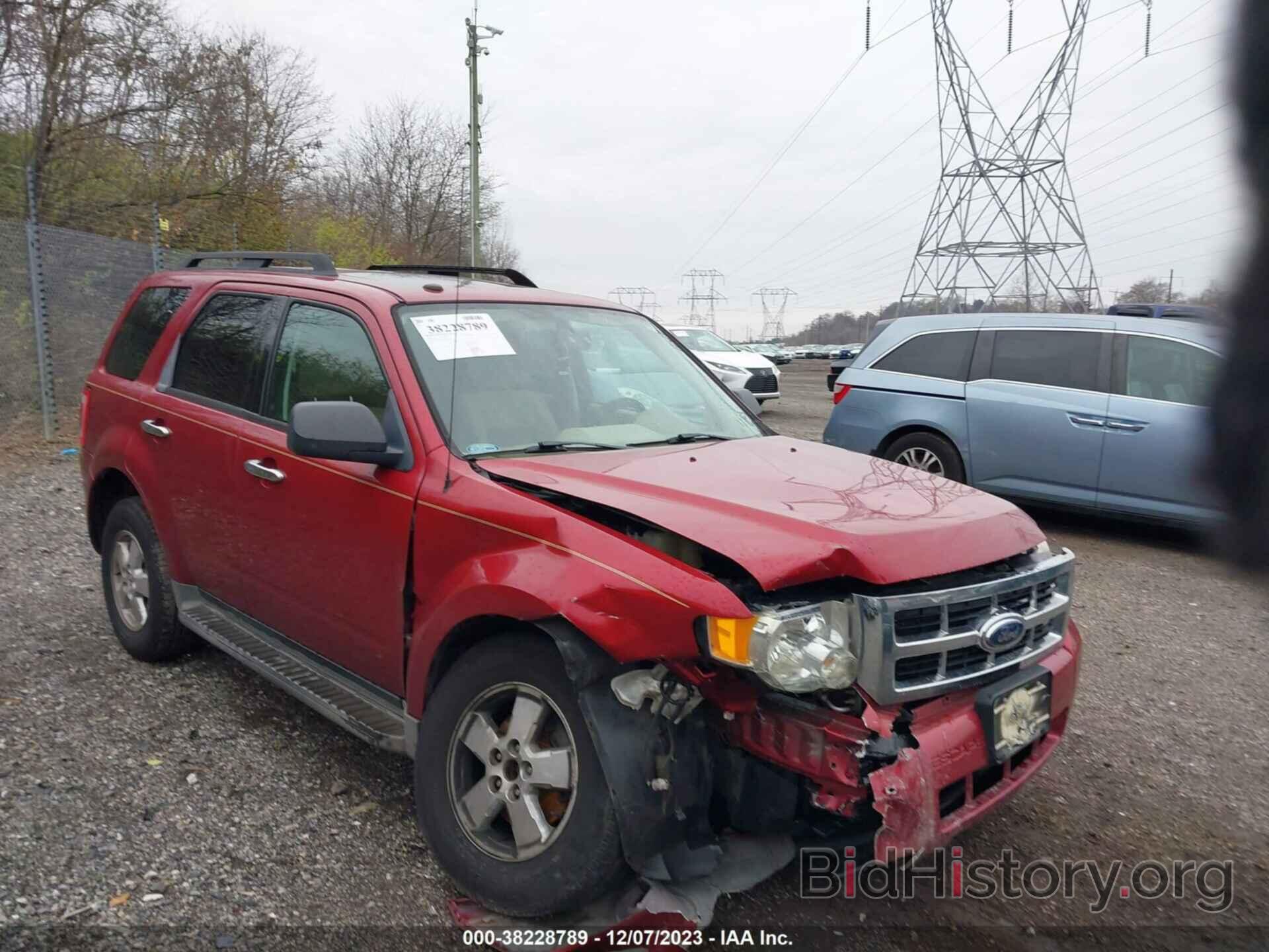 Photo 1FMCU037X9KA81189 - FORD ESCAPE 2009