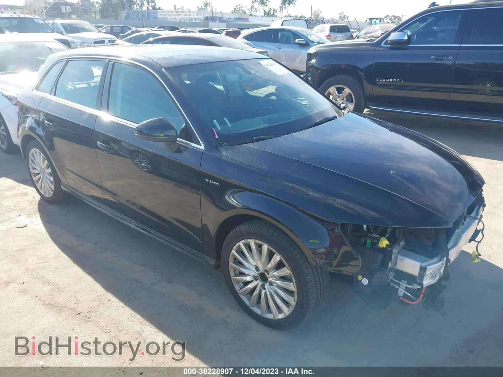 Фотография WAUTPBFF4GA100734 - AUDI A3 E-TRON 2016