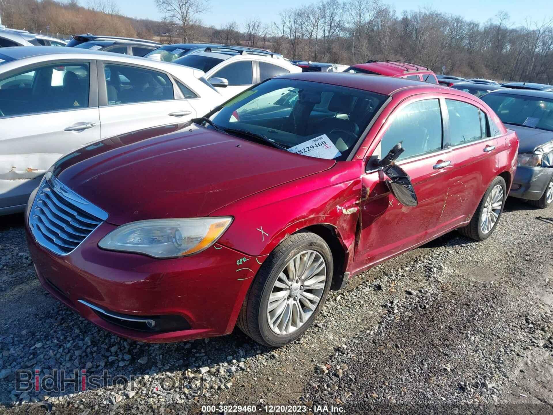 2011 CHRYSLER 200 - VIN: 1C3BC2FB8BN504102 - Фото 2