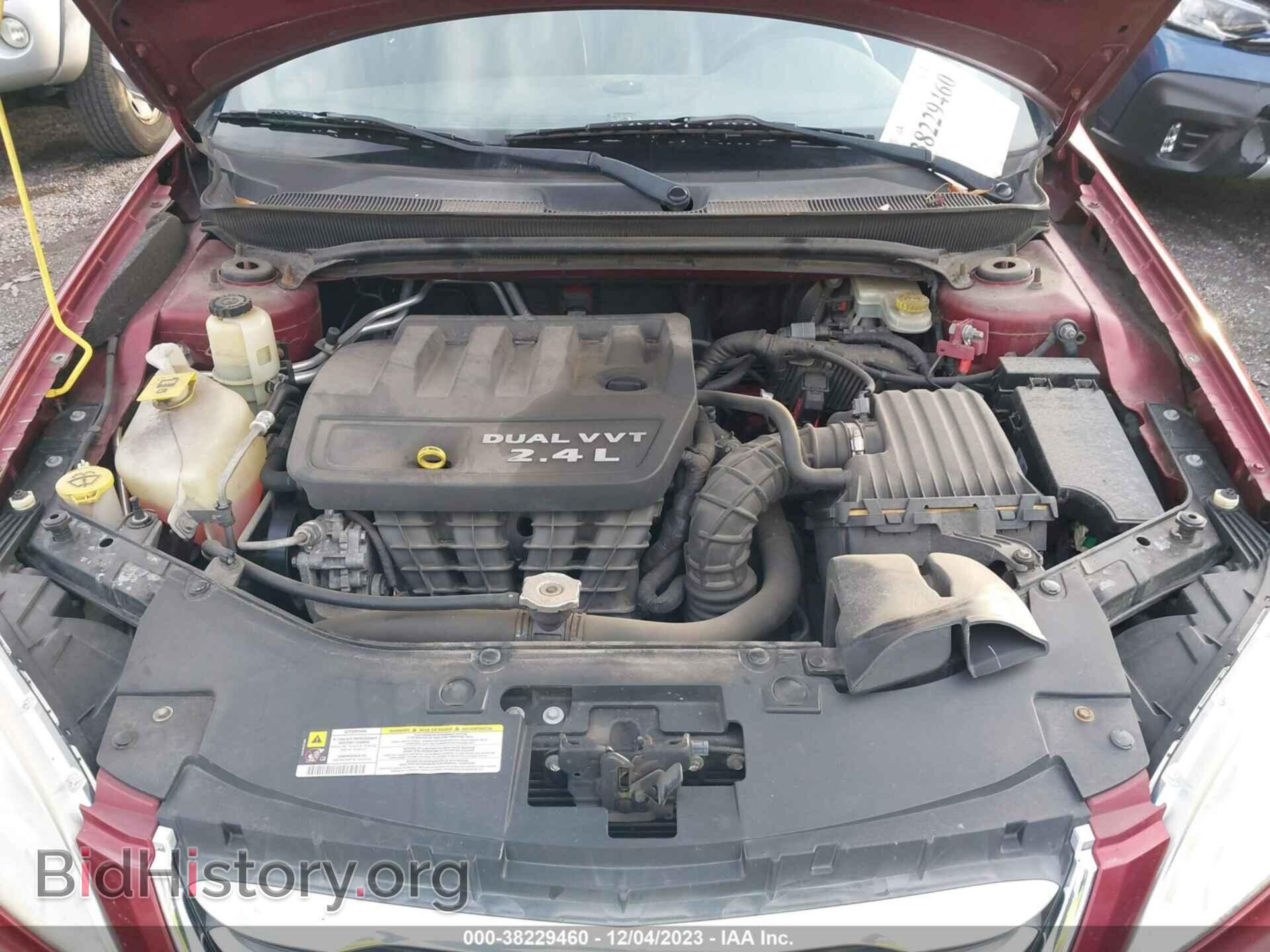 2011 CHRYSLER 200 - VIN: 1C3BC2FB8BN504102 - Фото 10